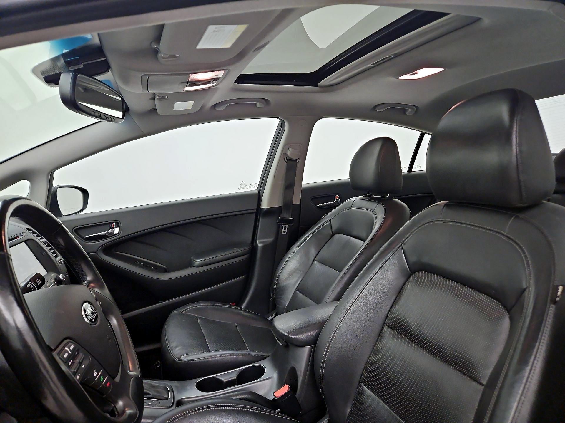 Thumbnail: 2016 Kia Forte - 20