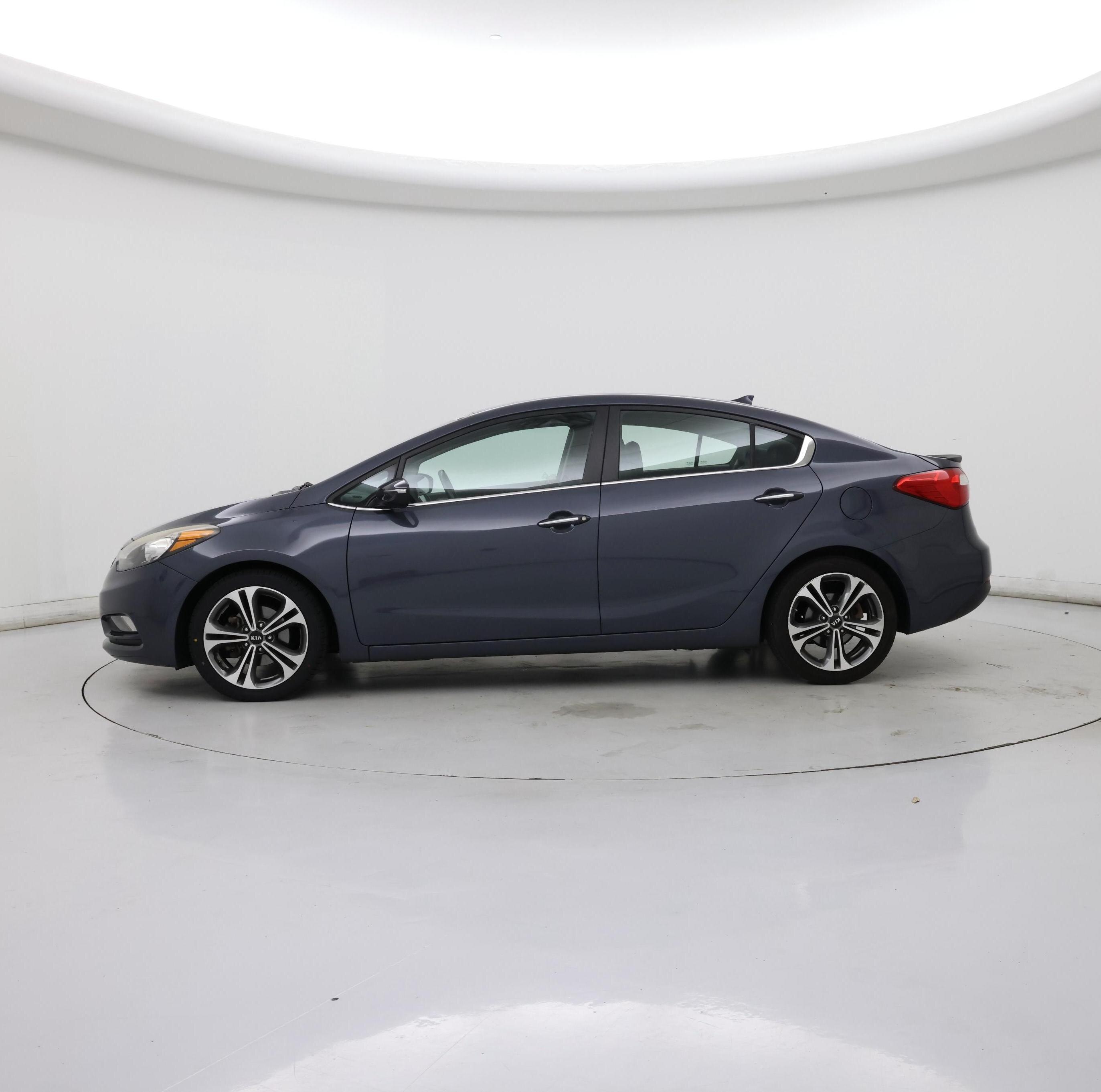 Thumbnail: 2016 Kia Forte - 3