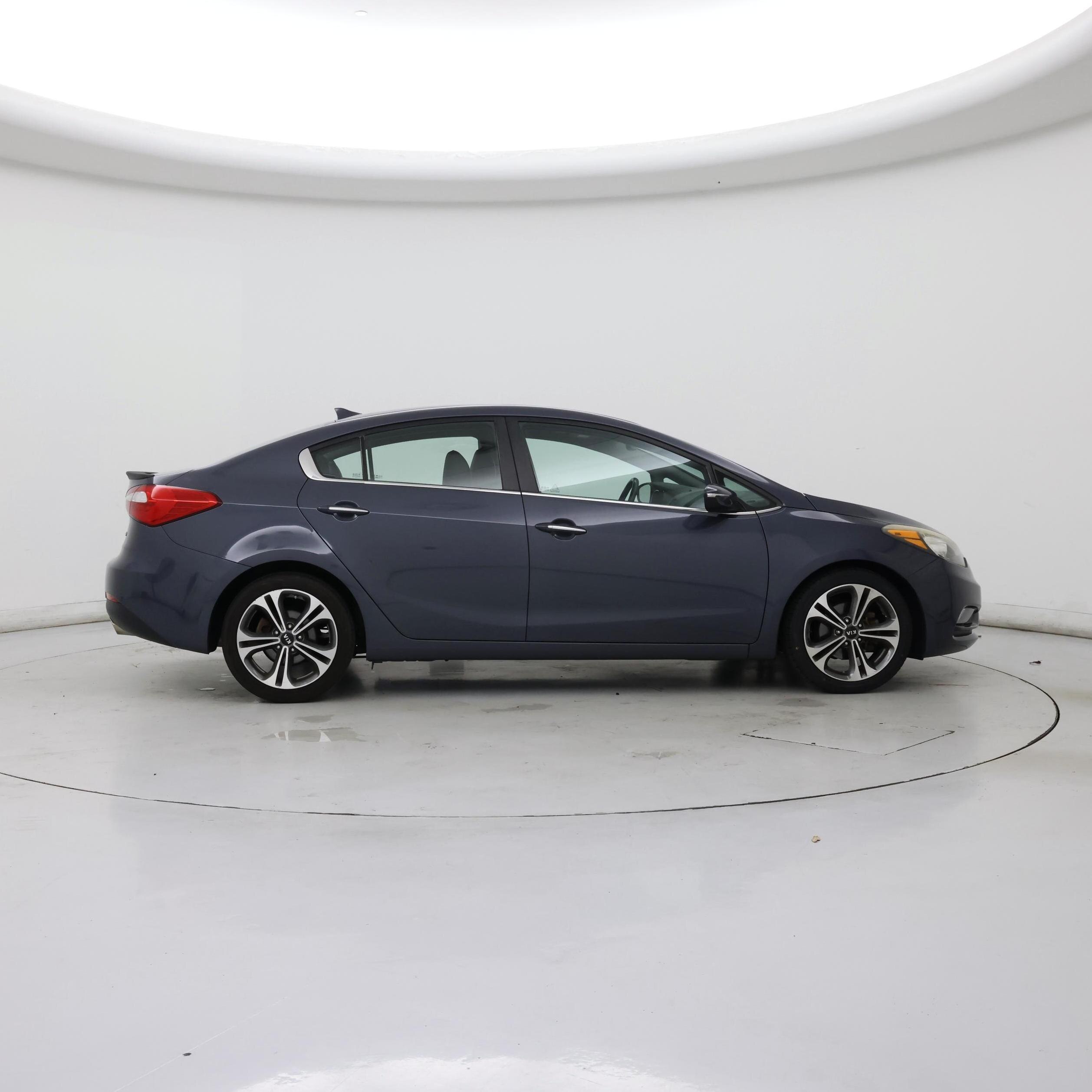 Thumbnail: 2016 Kia Forte - 7