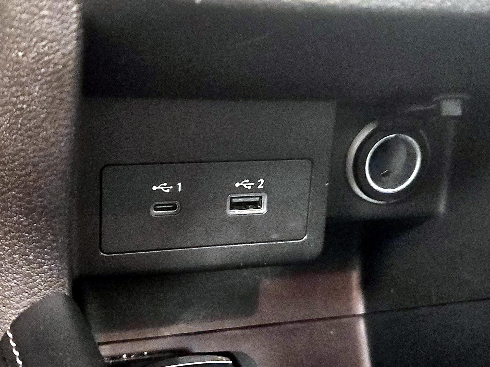 Thumbnail: 2021 Nissan Kicks - 17
