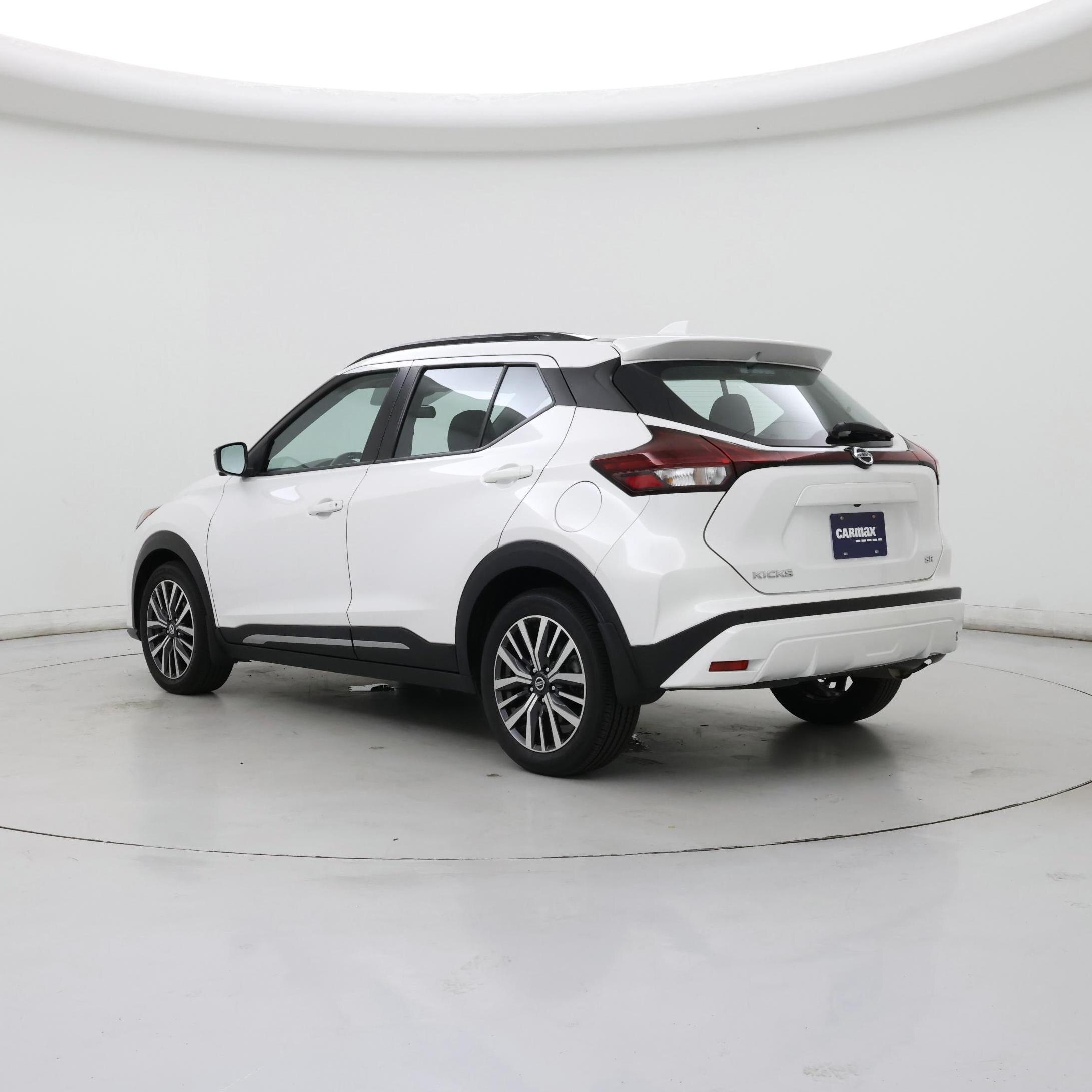 Thumbnail: 2021 Nissan Kicks - 2