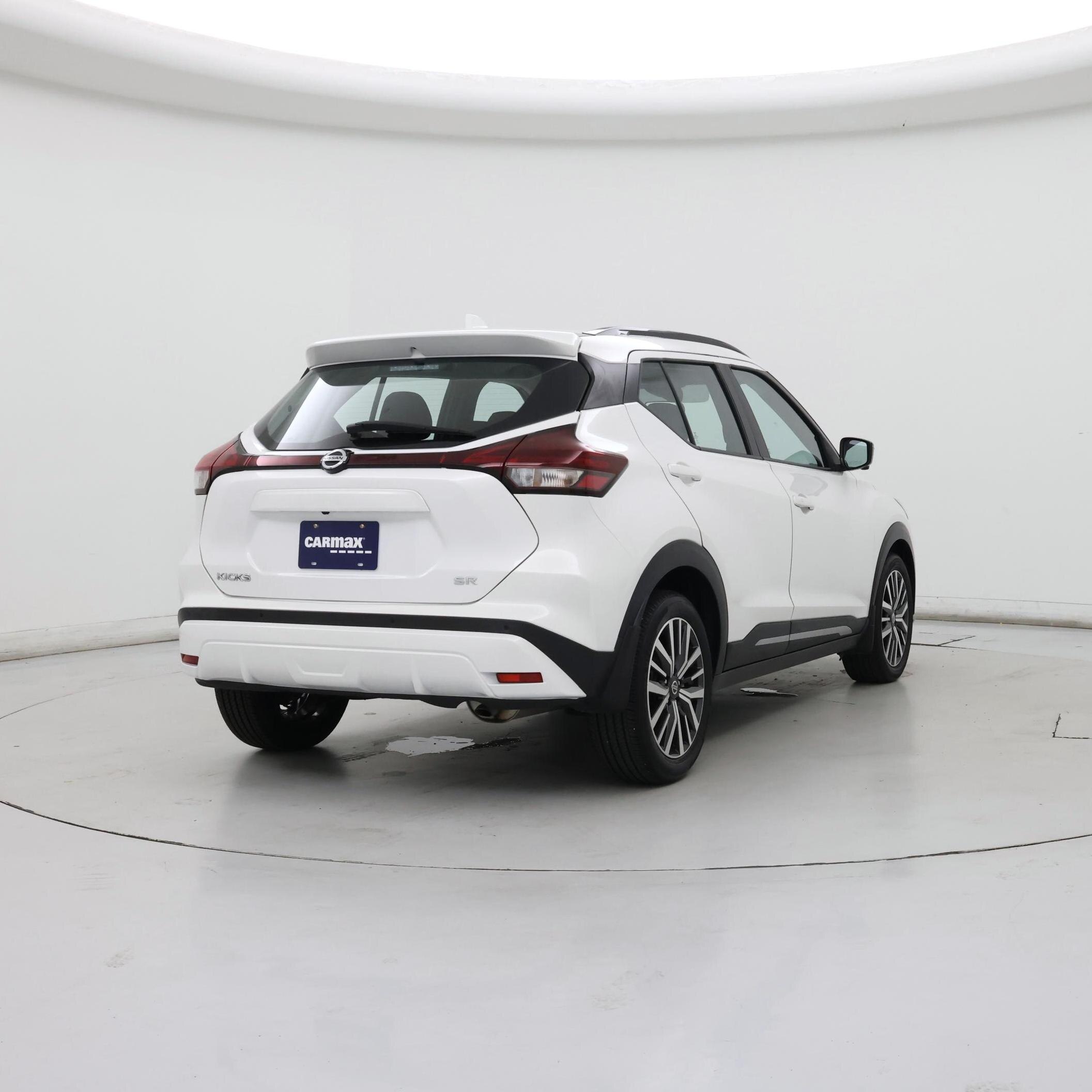 Thumbnail: 2021 Nissan Kicks - 8