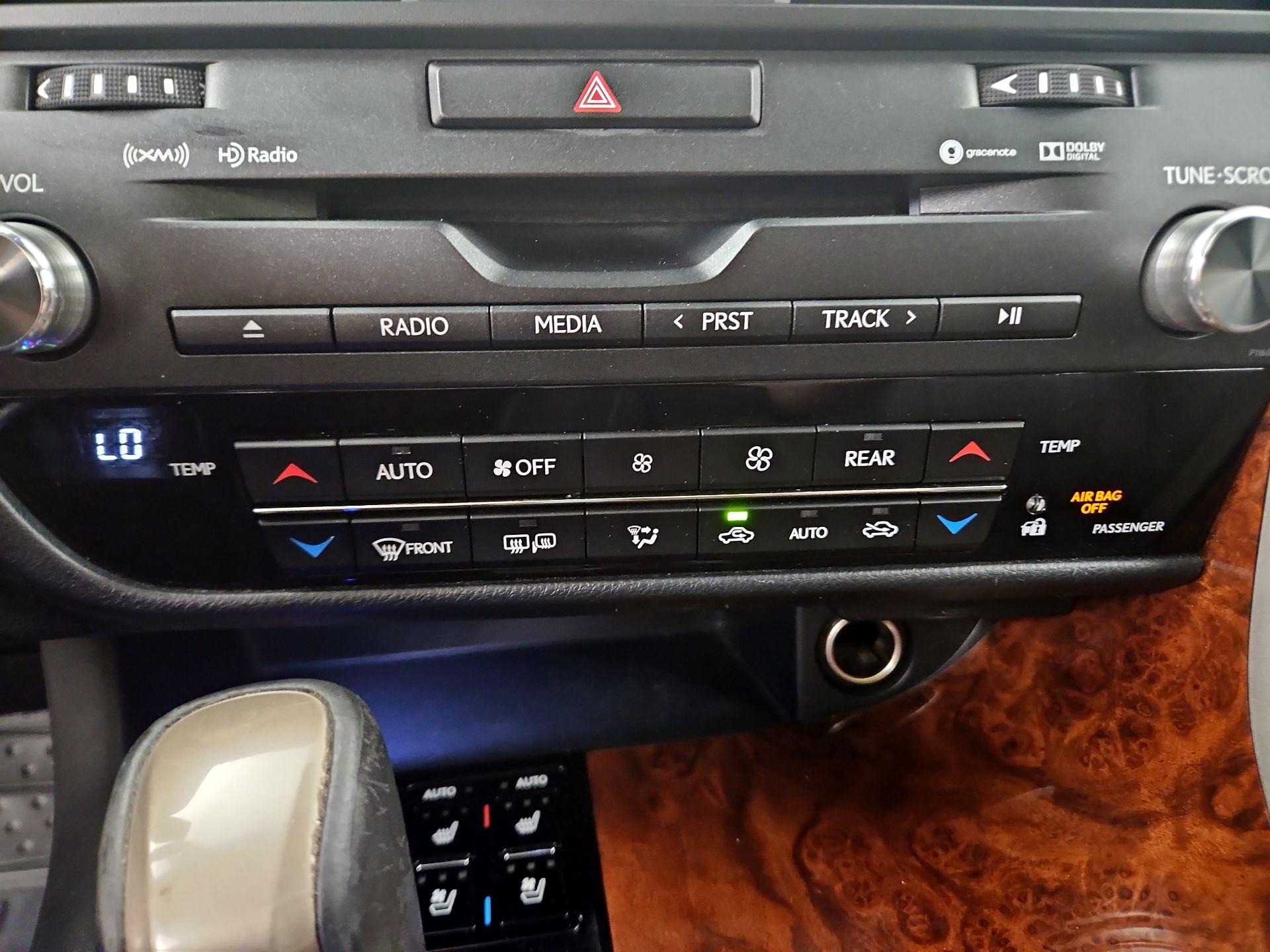 Thumbnail: 2019 Lexus RX - 17