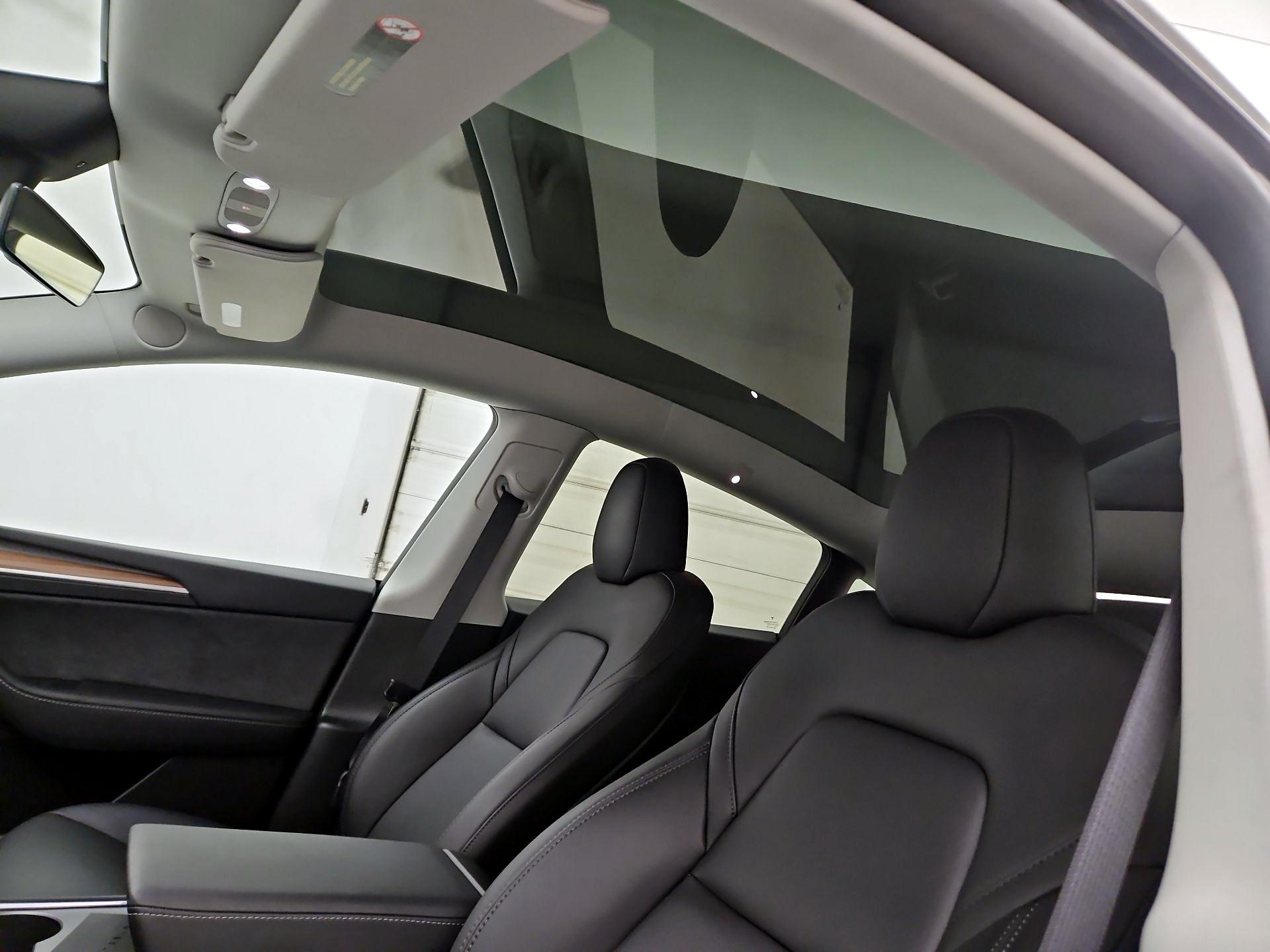 Thumbnail: 2023 Tesla Model Y - 18
