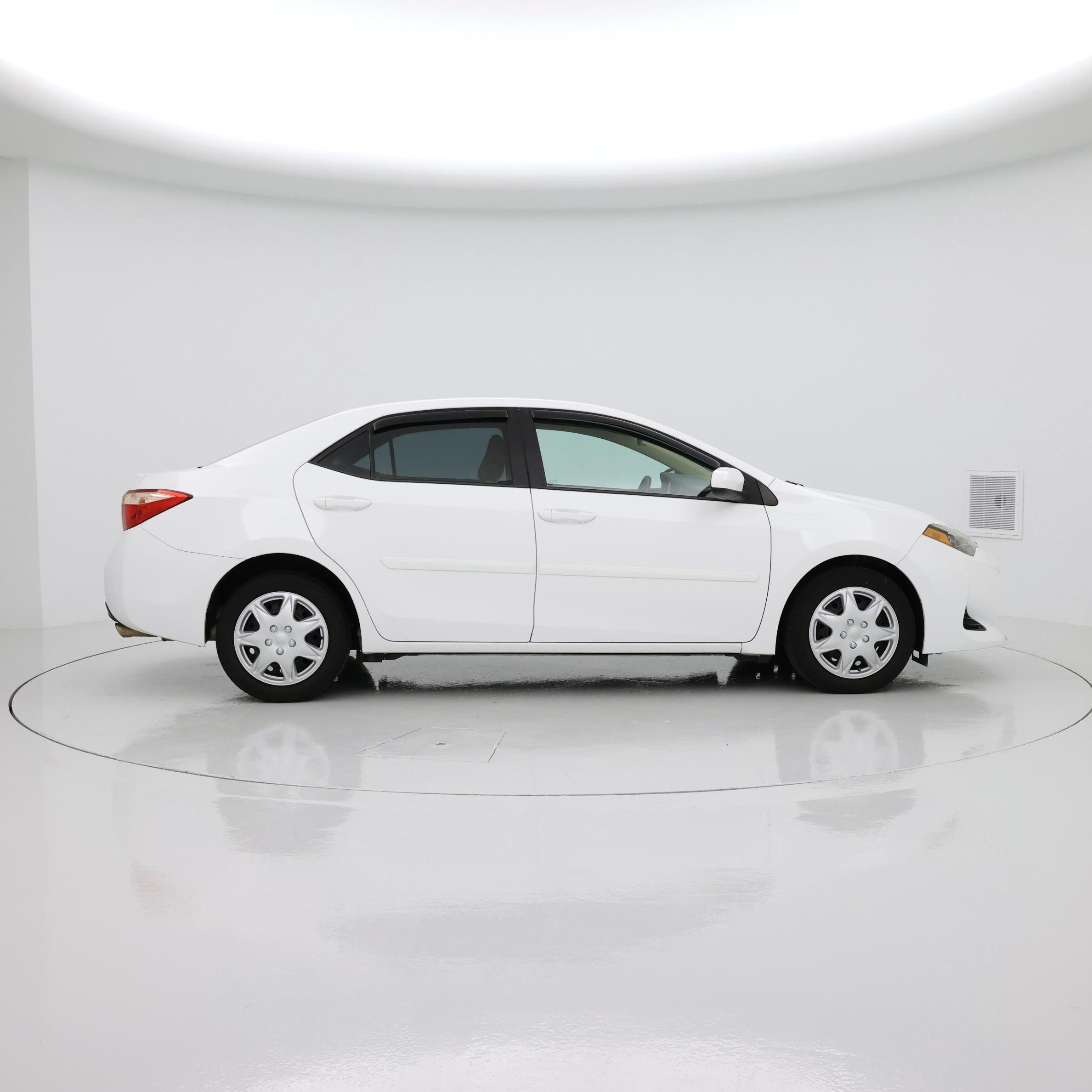 Thumbnail: 2018 Toyota Corolla - 7