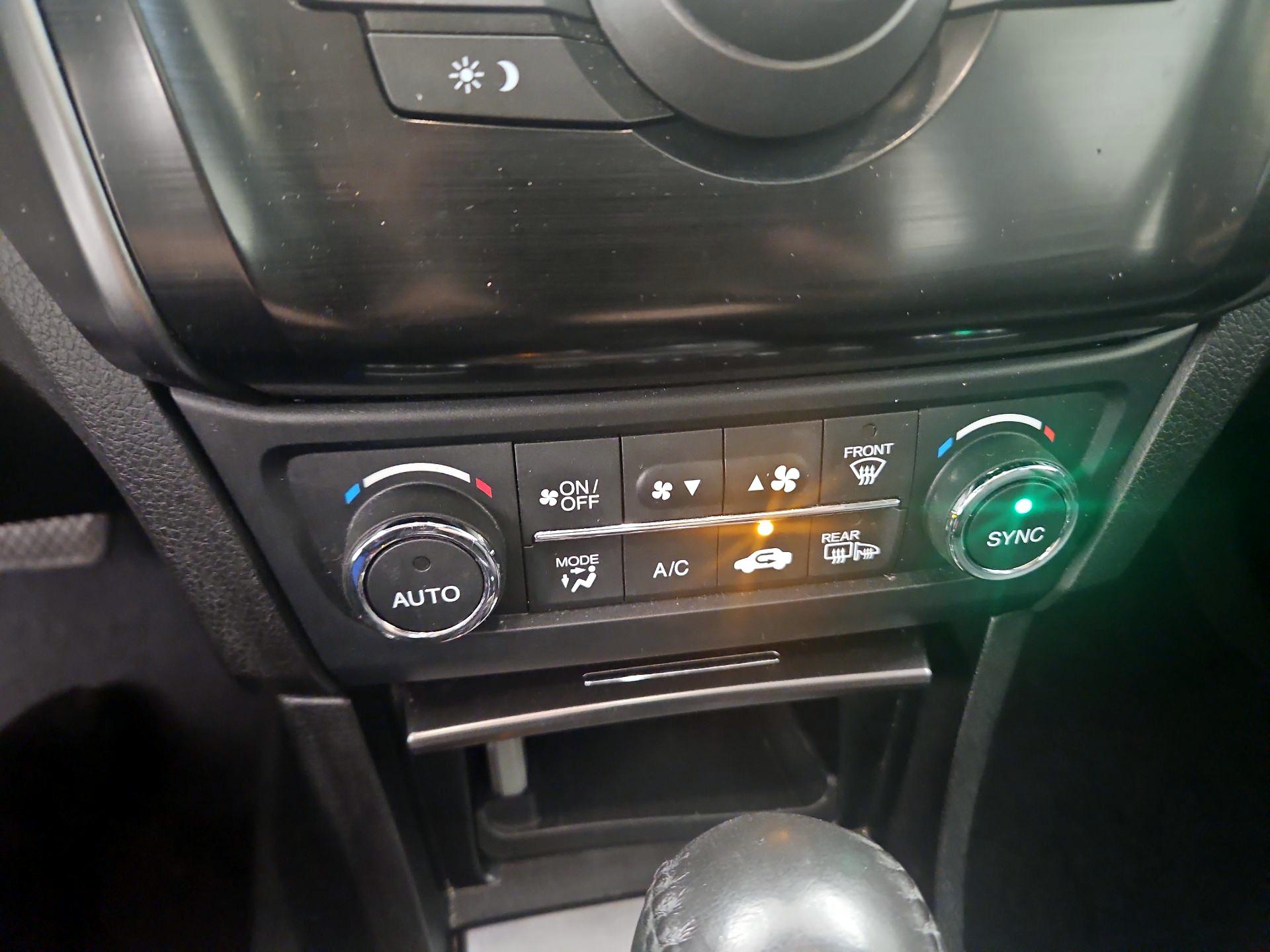 Thumbnail: 2014 Acura ILX - 16
