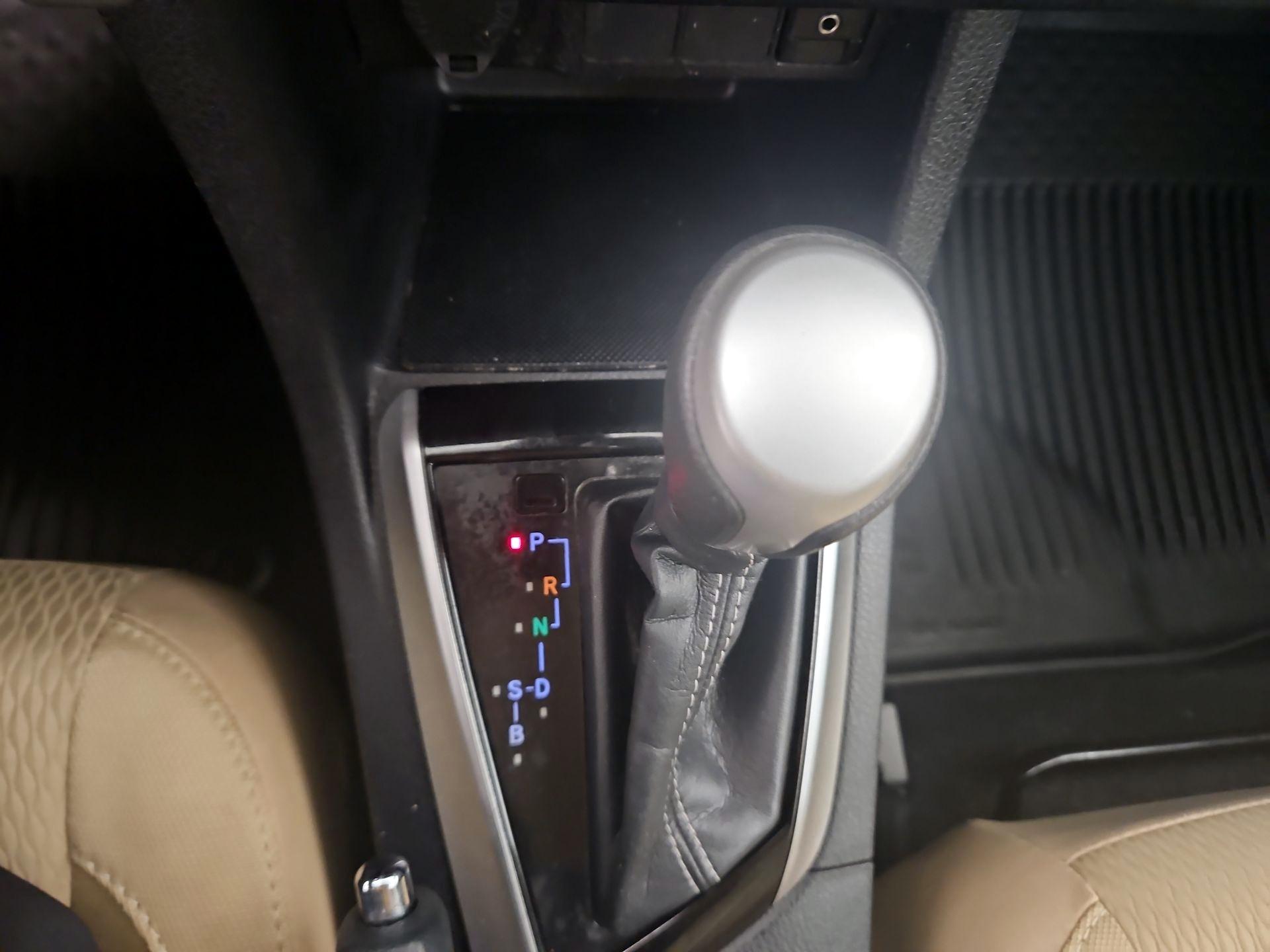 Thumbnail: 2019 Toyota Corolla - 16