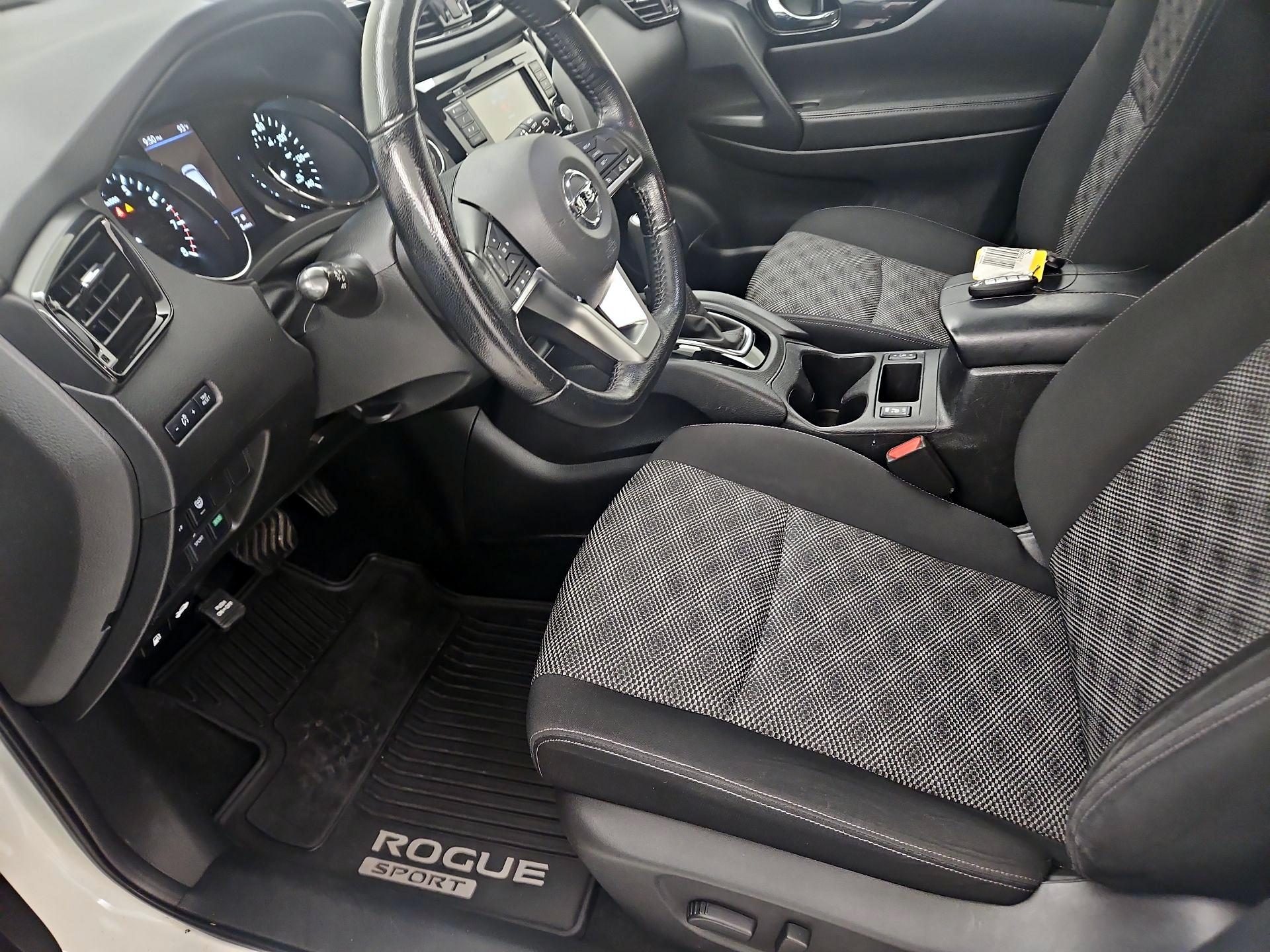 Thumbnail: 2021 Nissan Rogue Sport - 11