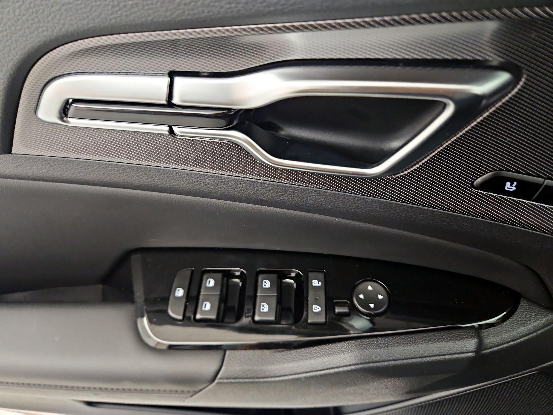 Thumbnail: 2025 Kia Sportage - 12