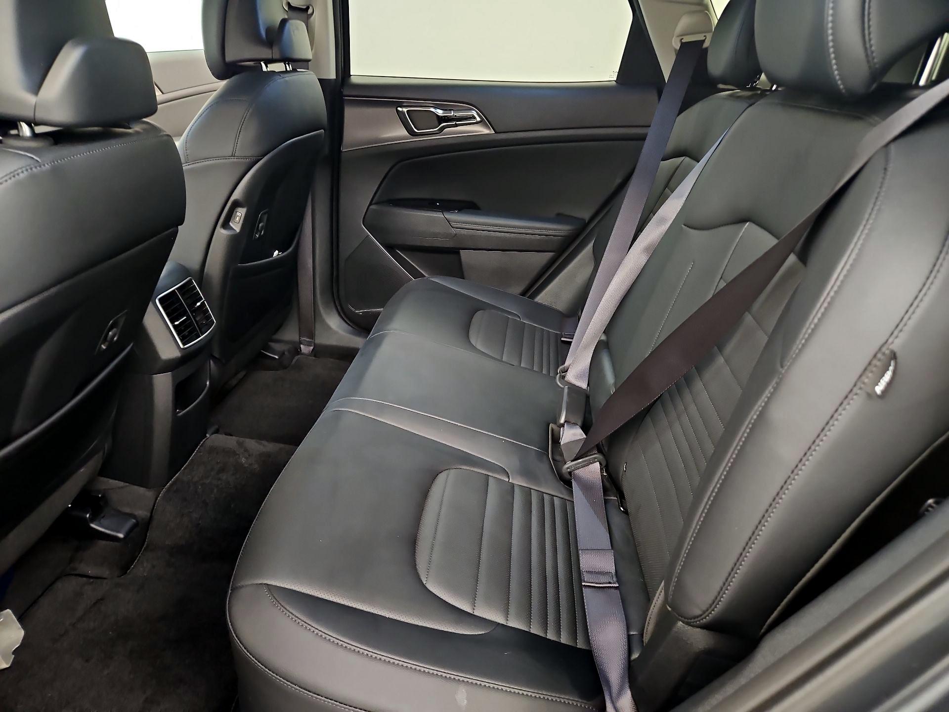 Thumbnail: 2025 Kia Sportage - 20