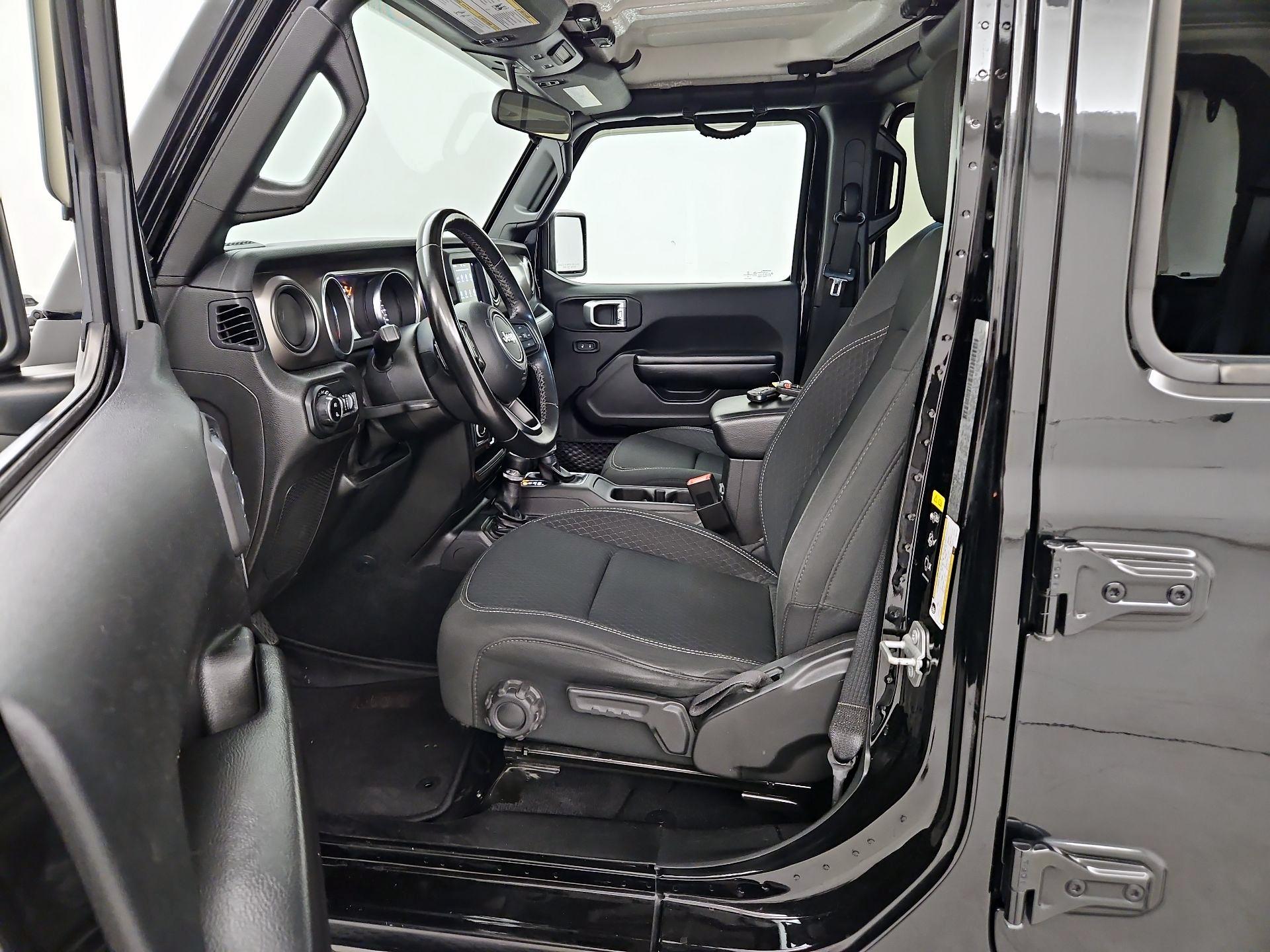 Thumbnail: 2020 Jeep Gladiator - 11