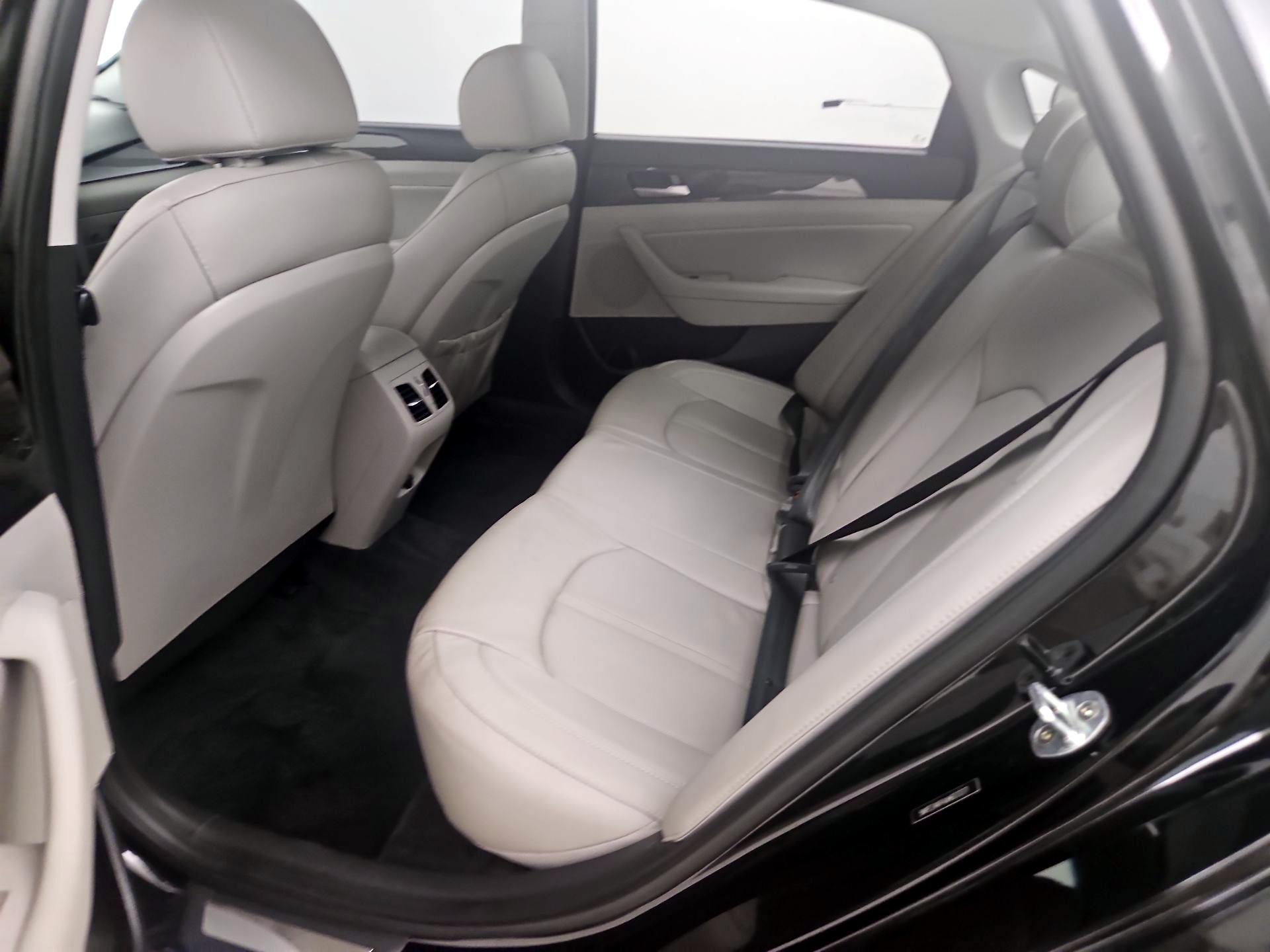 Thumbnail: 2018 Hyundai Sonata - 20