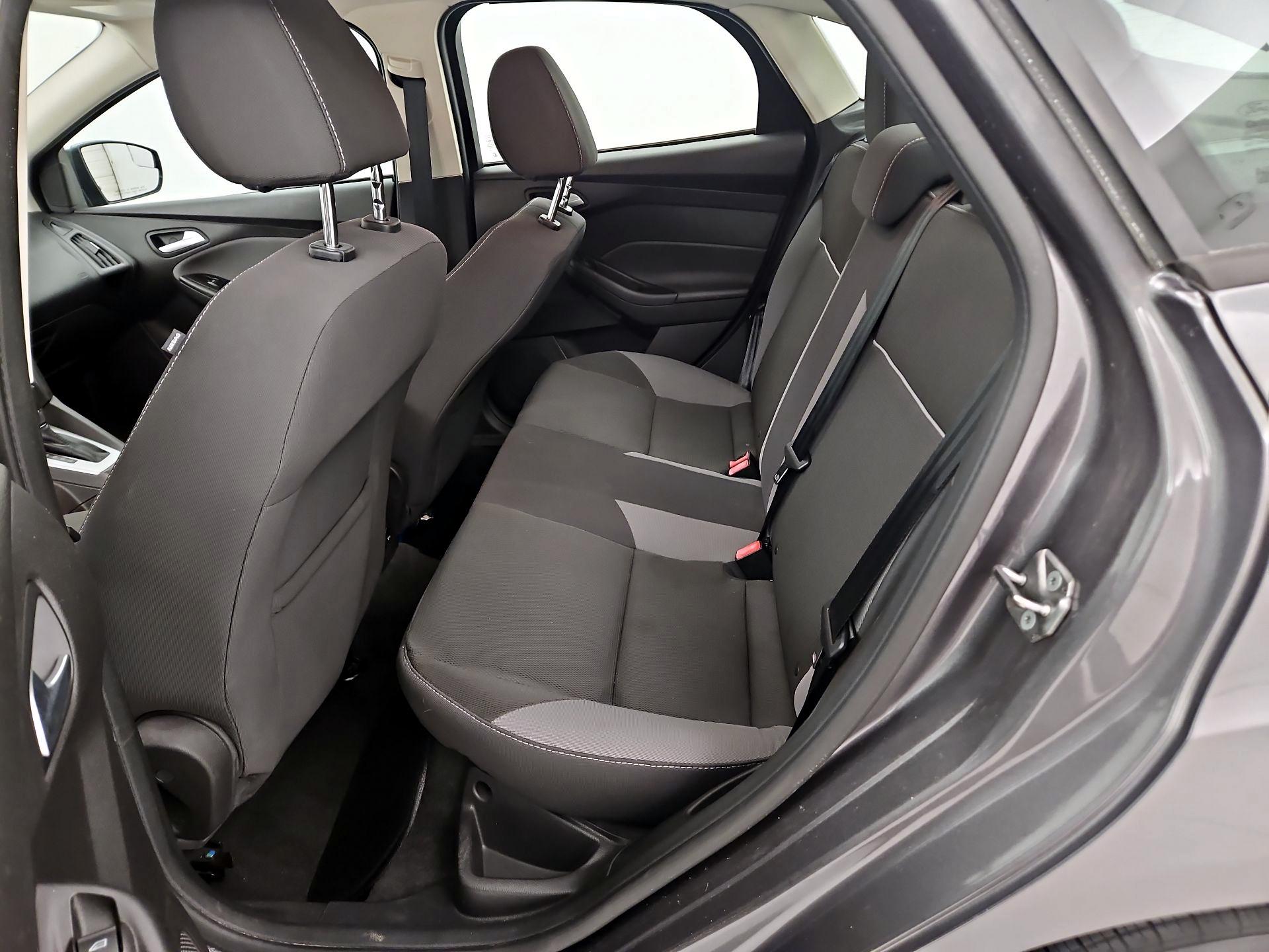 Thumbnail: 2013 Ford Focus - 18