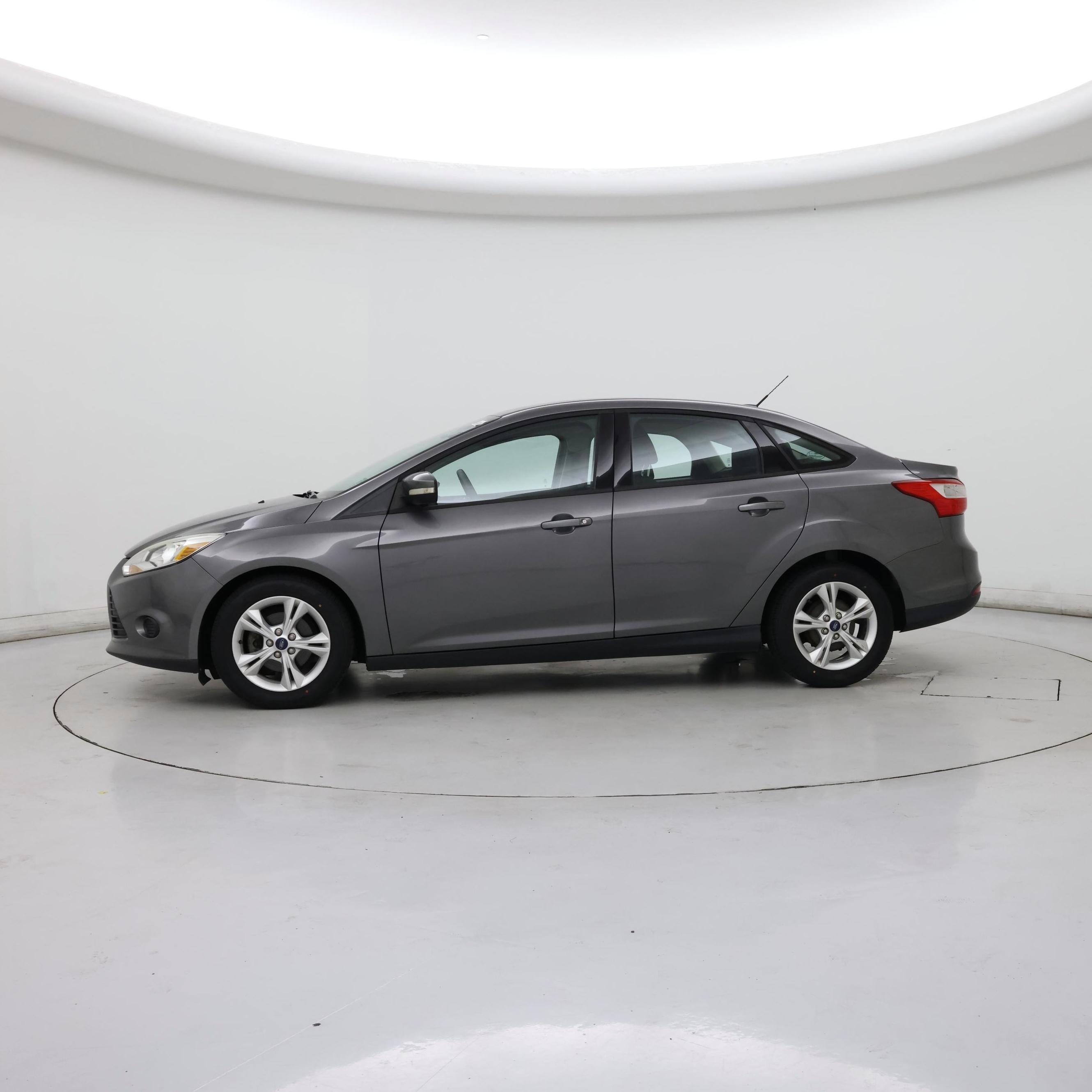 Thumbnail: 2013 Ford Focus - 3