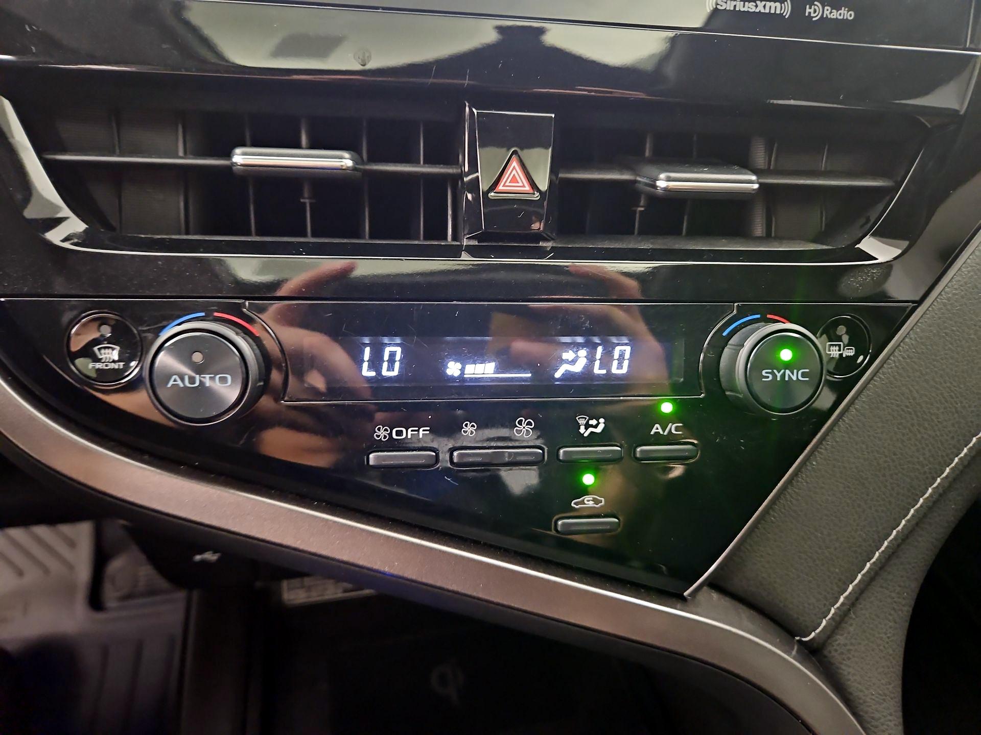 Thumbnail: 2021 Toyota Camry - 17