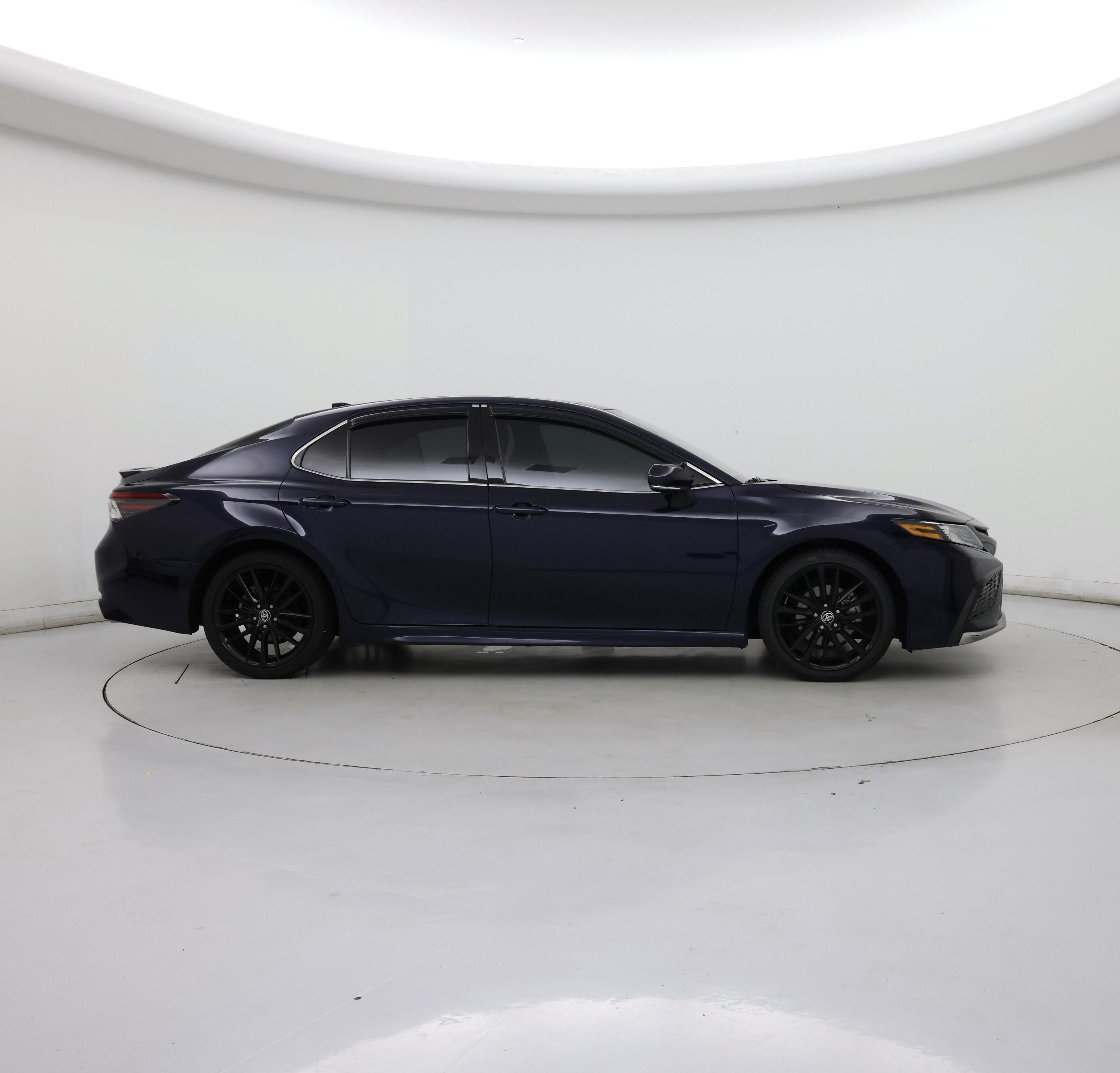 Thumbnail: 2021 Toyota Camry - 7