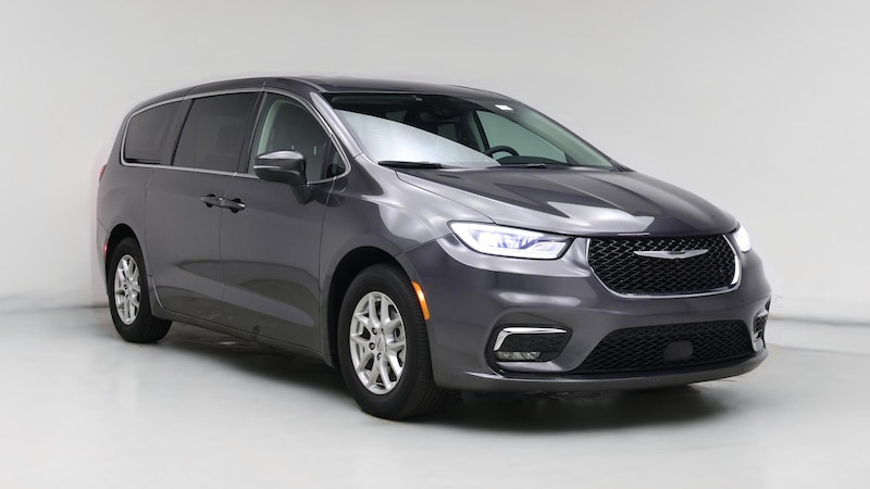 2023 Chrysler Pacifica Touring L Hero Image