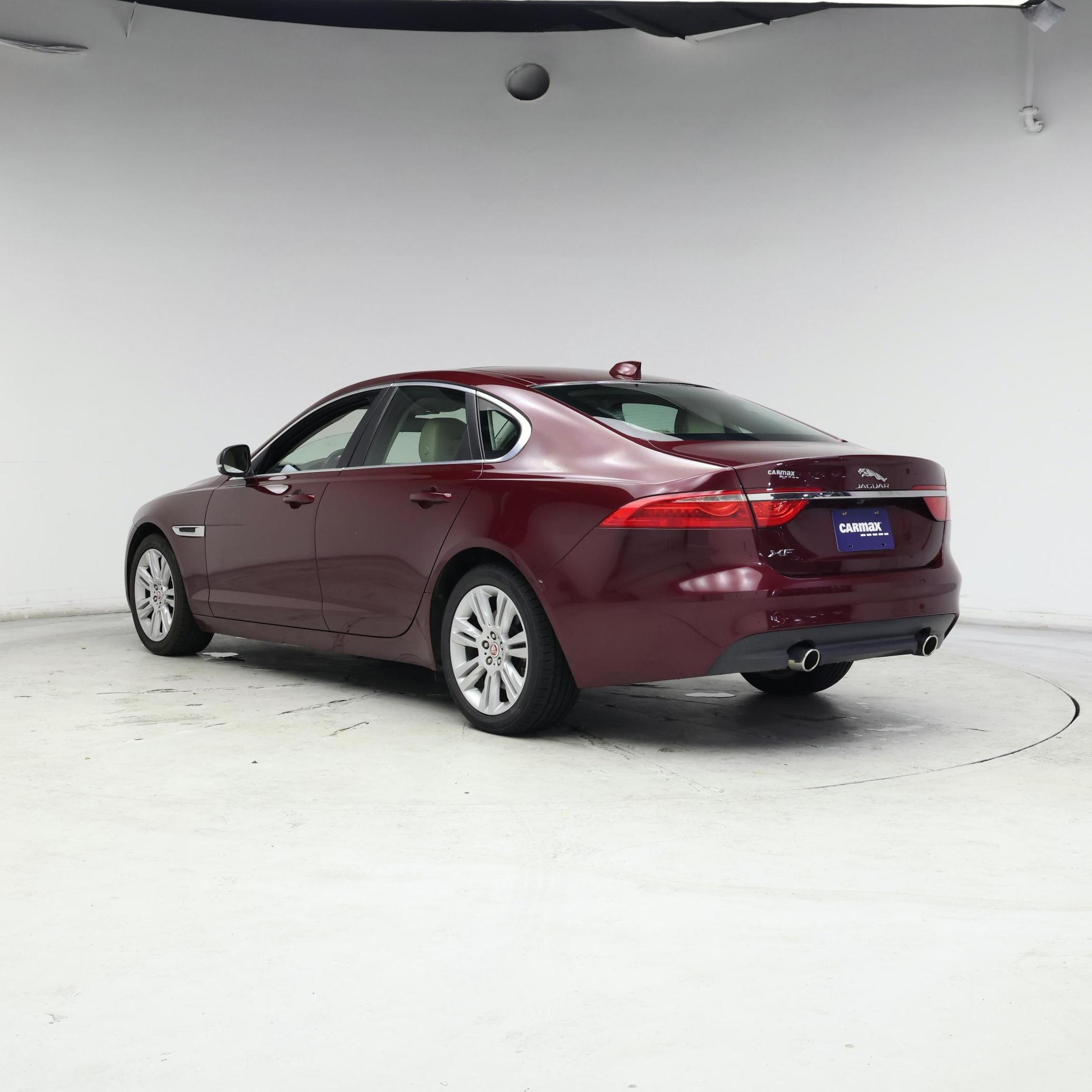 Thumbnail: 2017 Jaguar XF - 2
