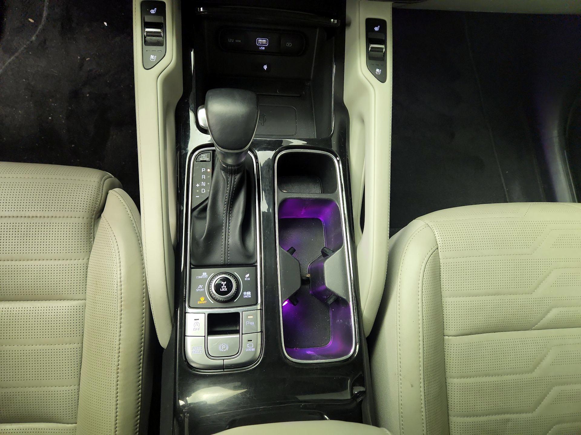 Thumbnail: 2020 Kia Telluride - 18