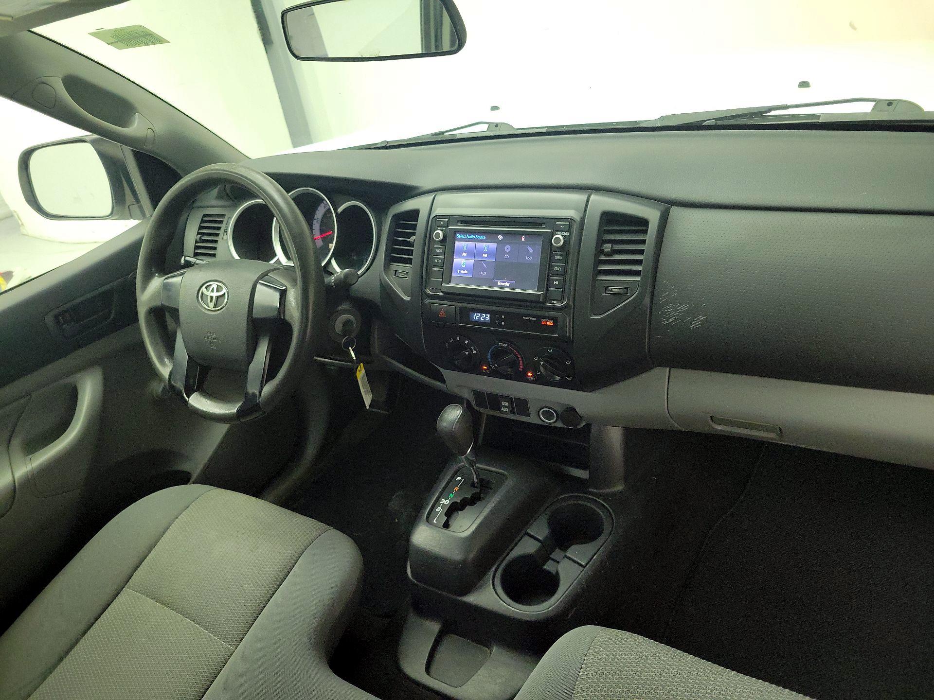 Thumbnail: 2014 Toyota Tacoma - 9