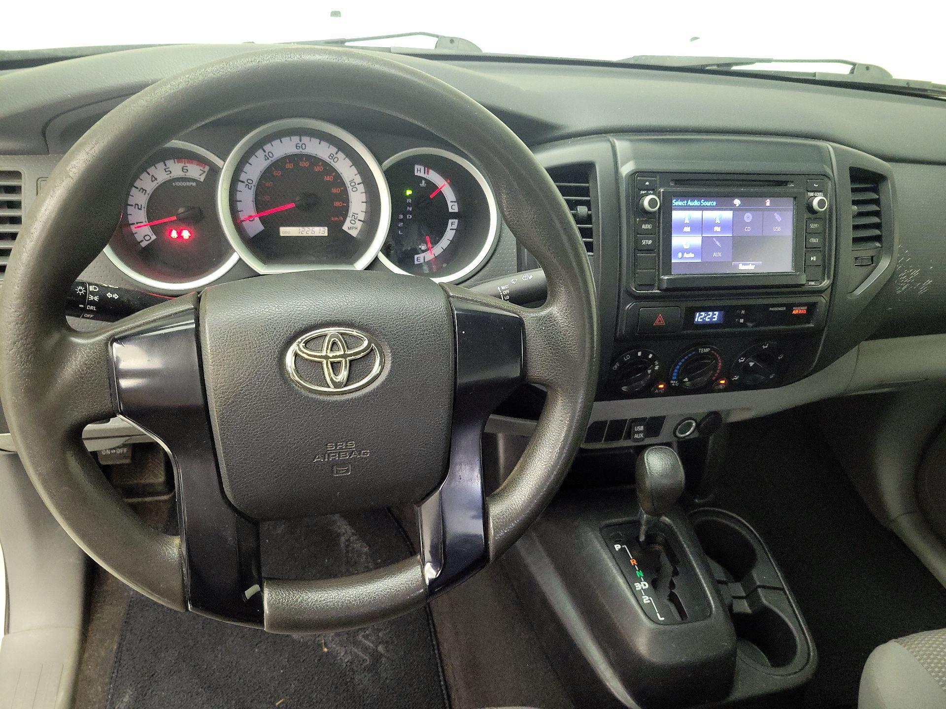 Thumbnail: 2014 Toyota Tacoma - 10