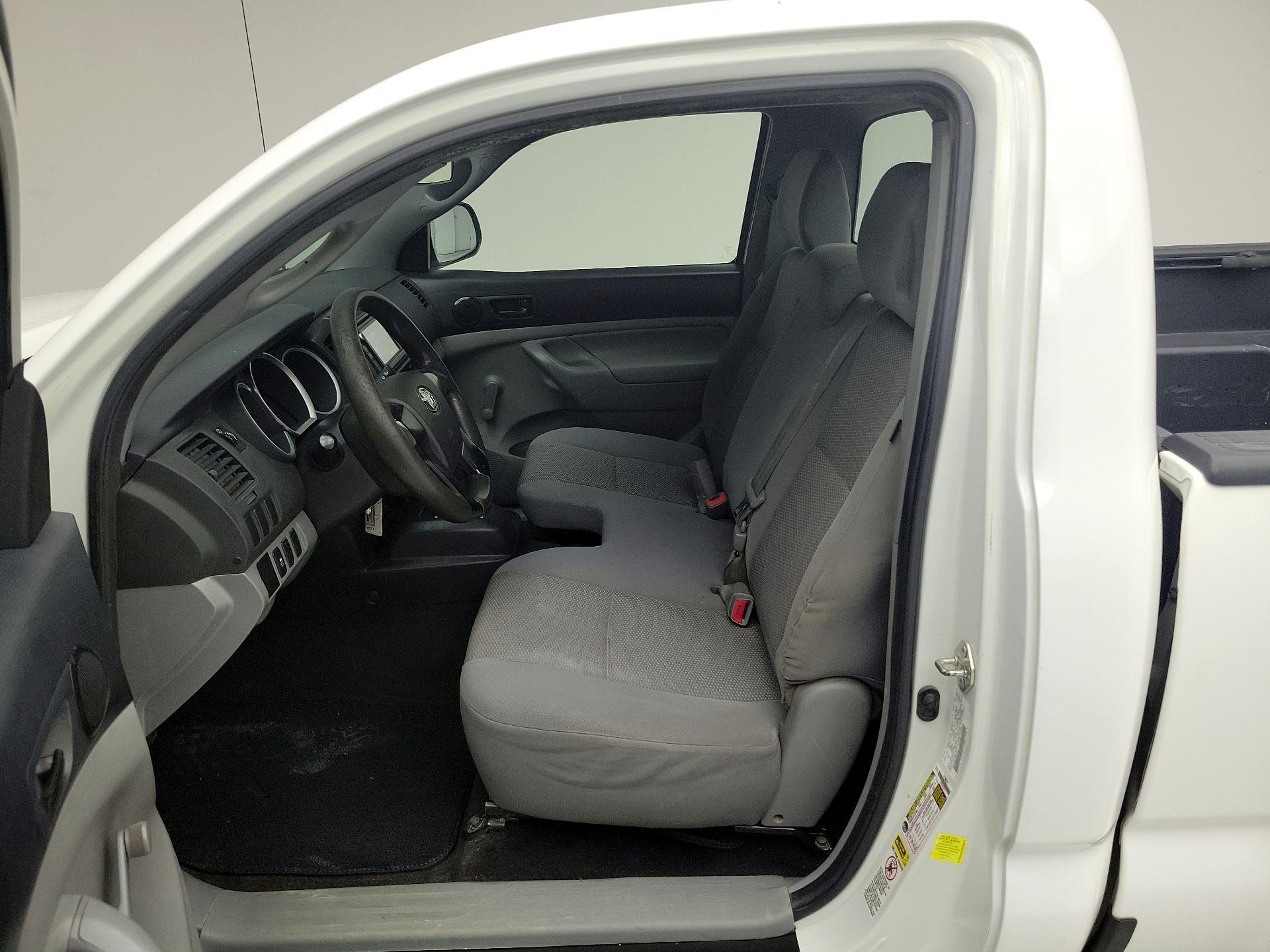 Thumbnail: 2014 Toyota Tacoma - 11