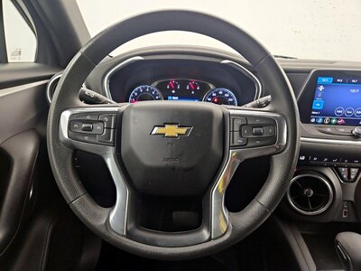 Steering Wheel & Instrument Cluster (On)