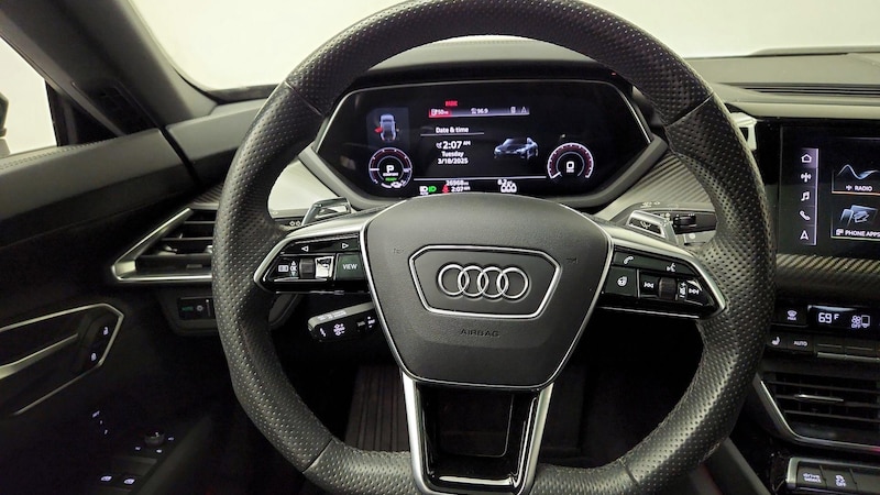 2022 Audi e-tron GT Prestige 10