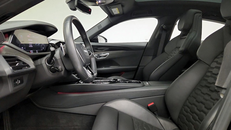 2022 Audi e-tron GT Prestige 11