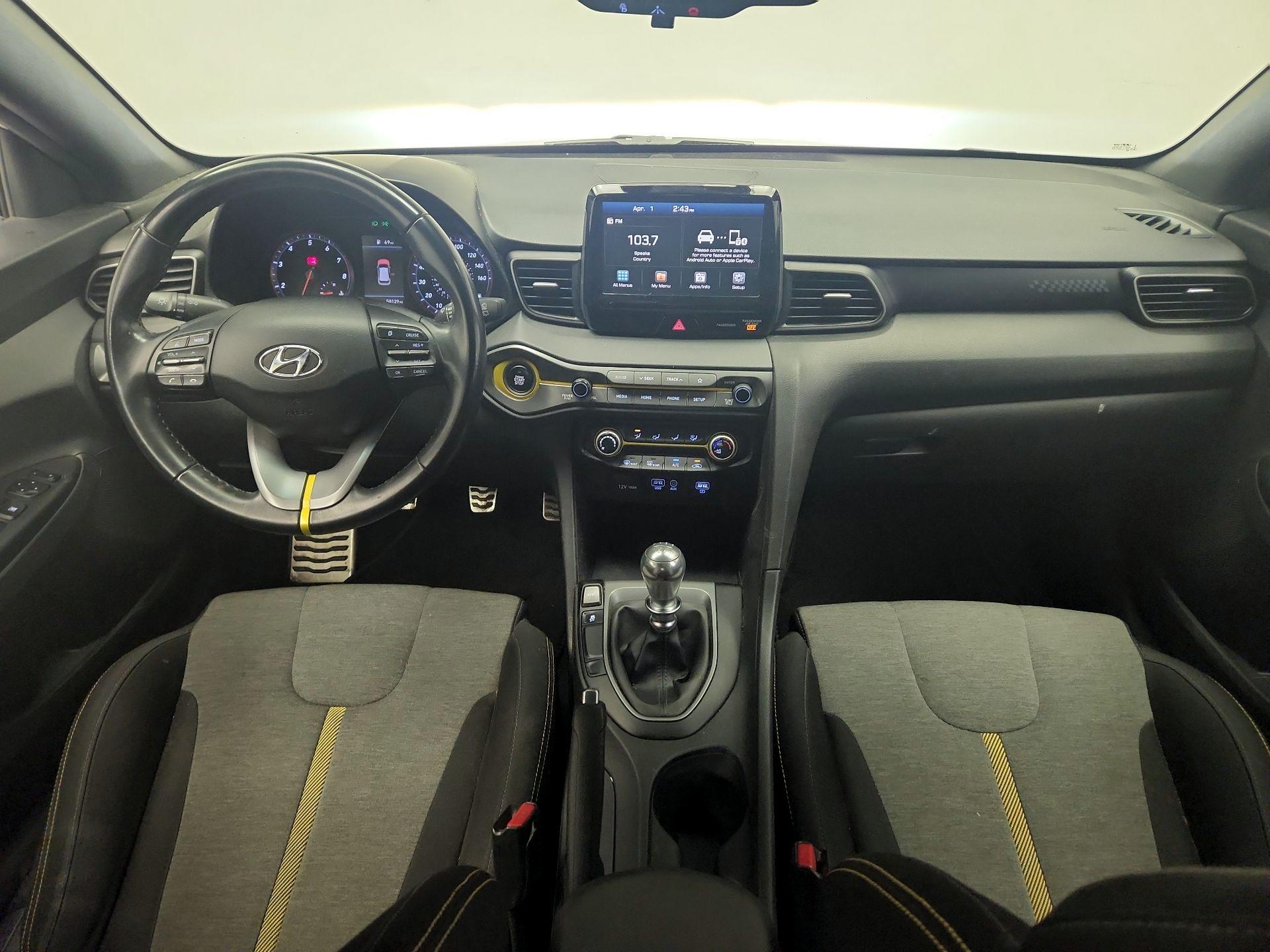 Thumbnail: 2019 Hyundai Veloster - 9