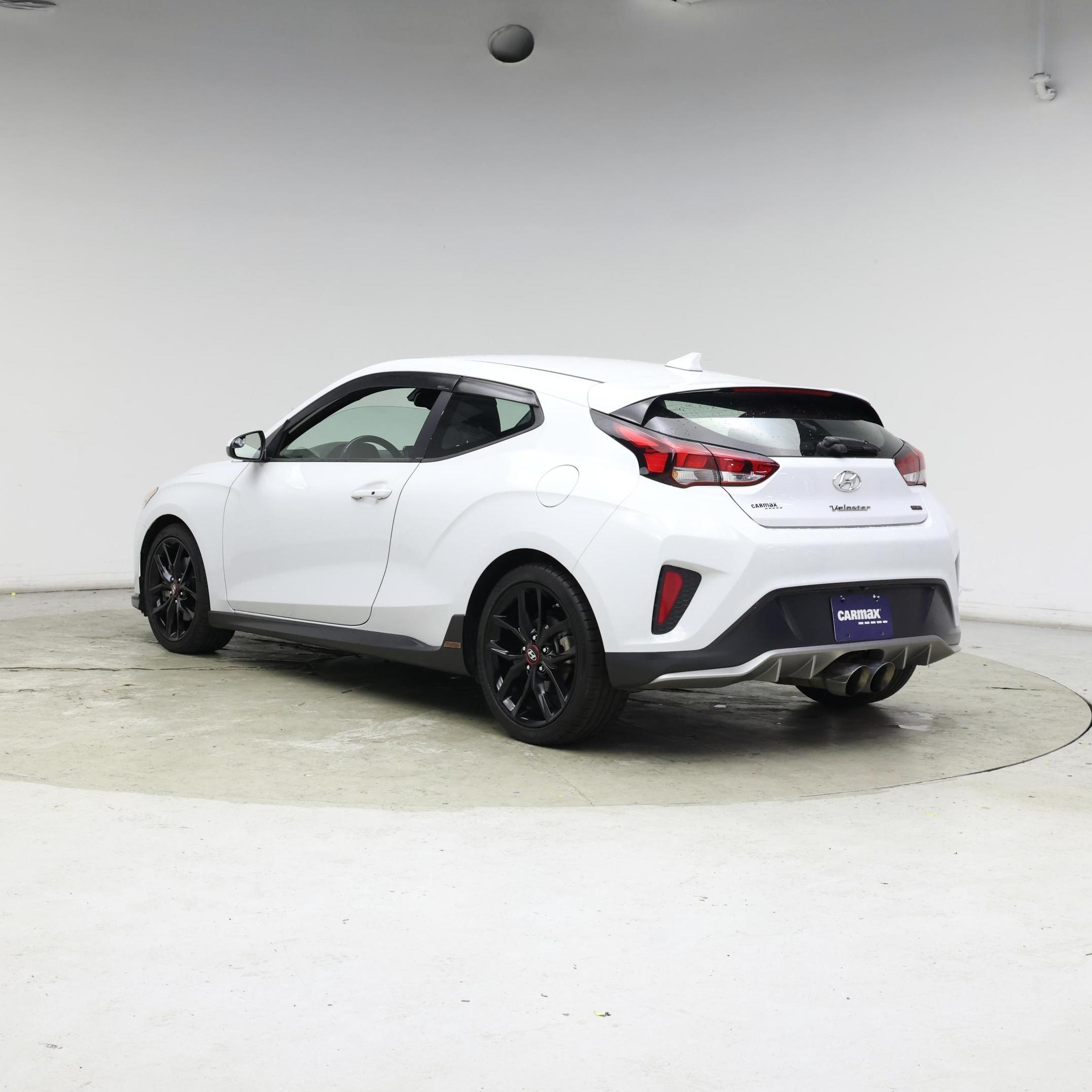 Thumbnail: 2019 Hyundai Veloster - 2