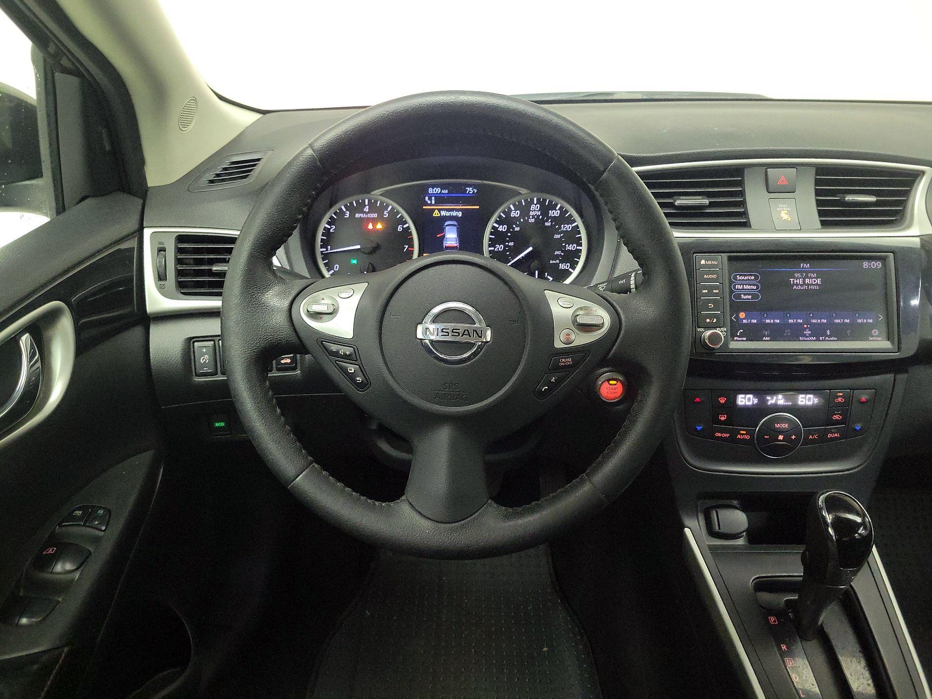 Thumbnail: 2019 Nissan Sentra - 10