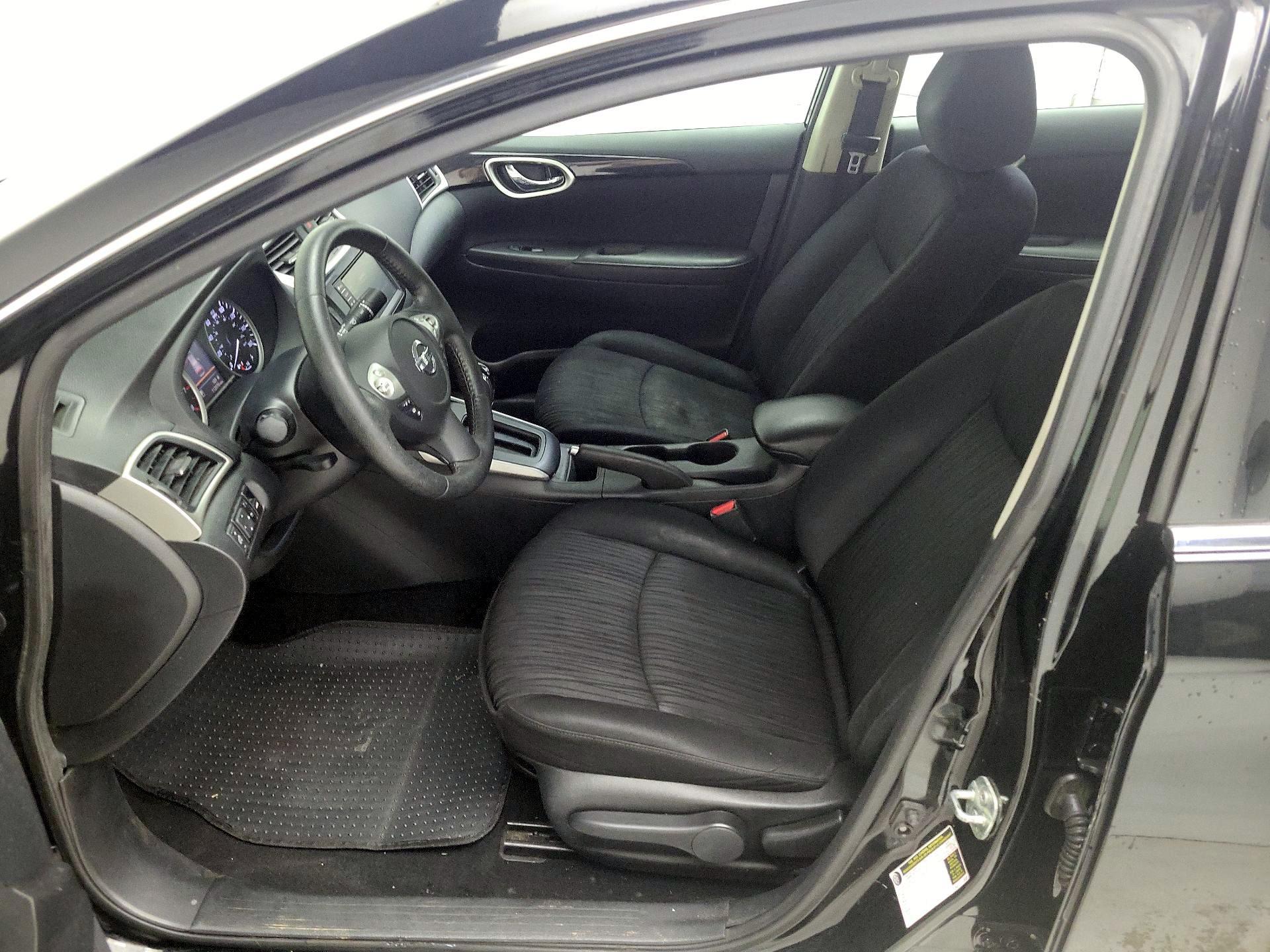 Thumbnail: 2019 Nissan Sentra - 11