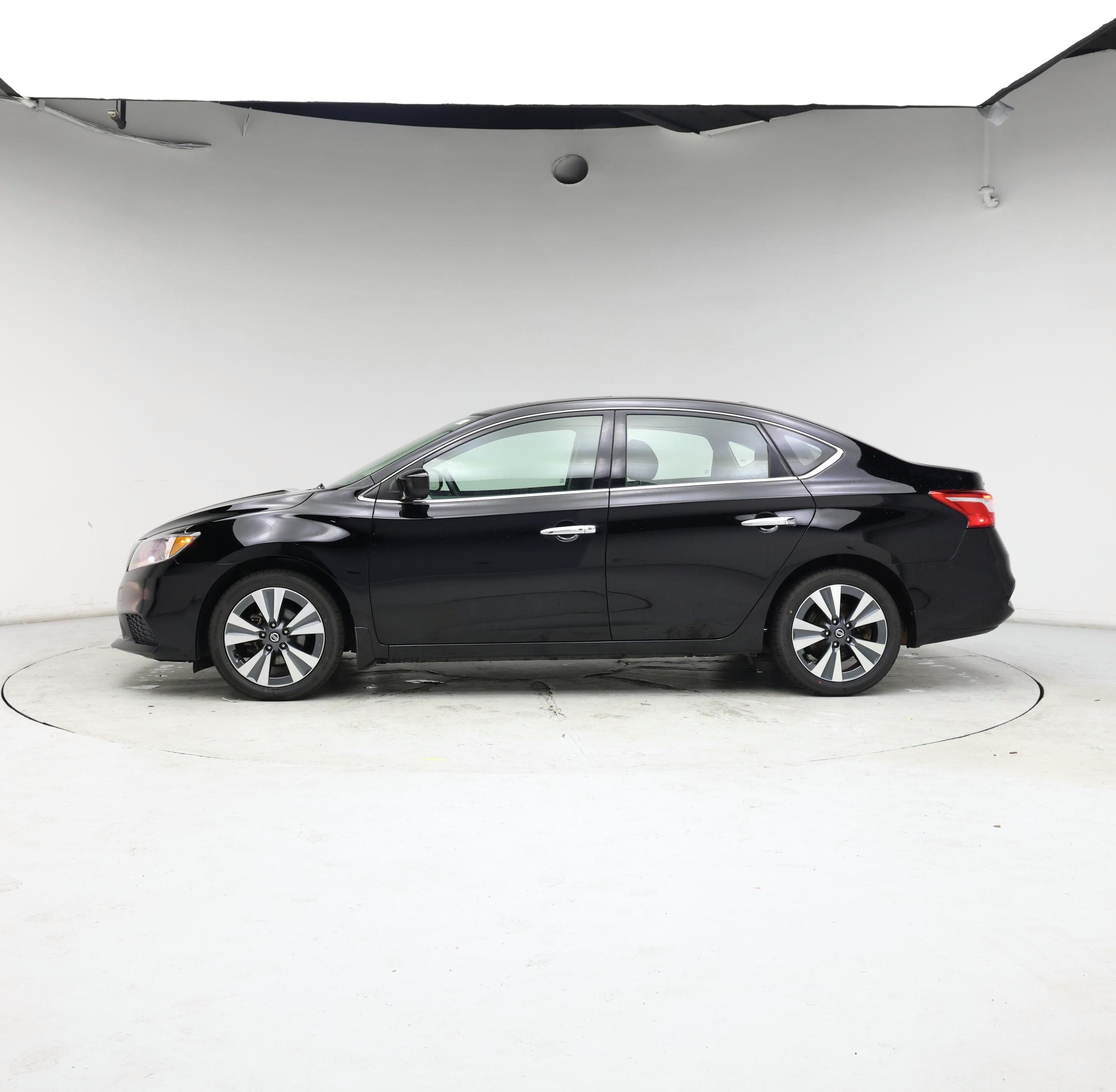 Thumbnail: 2019 Nissan Sentra - 3