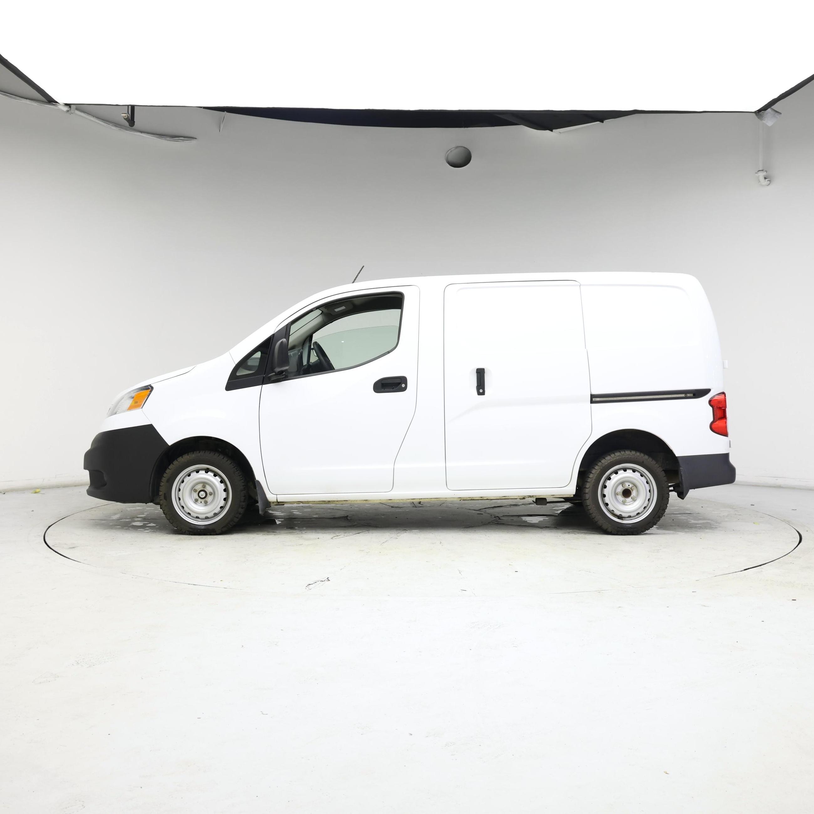 Thumbnail: 2018 Nissan NV200 - 3