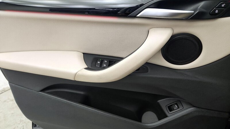 2020 BMW X1 sDrive28i 12