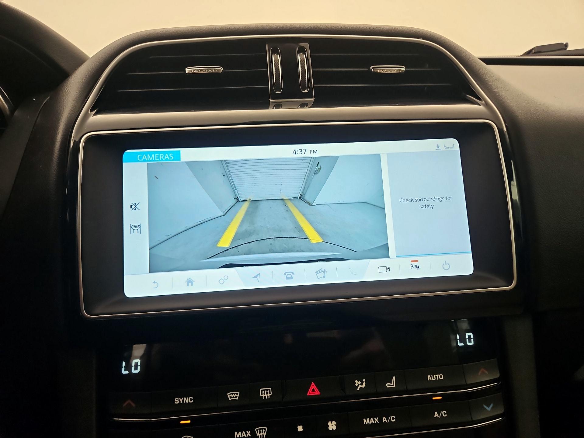 Thumbnail: 2019 Jaguar F-Pace - 15