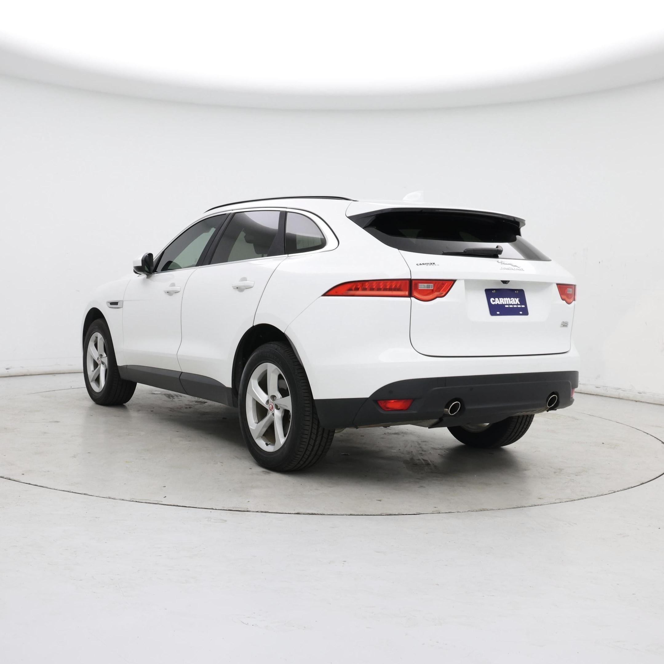 Thumbnail: 2019 Jaguar F-Pace - 2