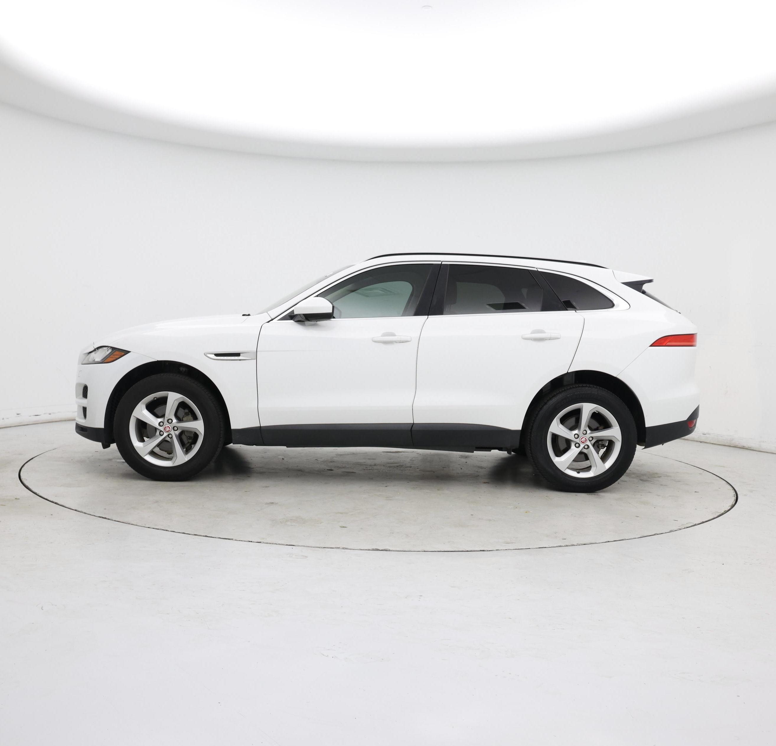 Thumbnail: 2019 Jaguar F-Pace - 3