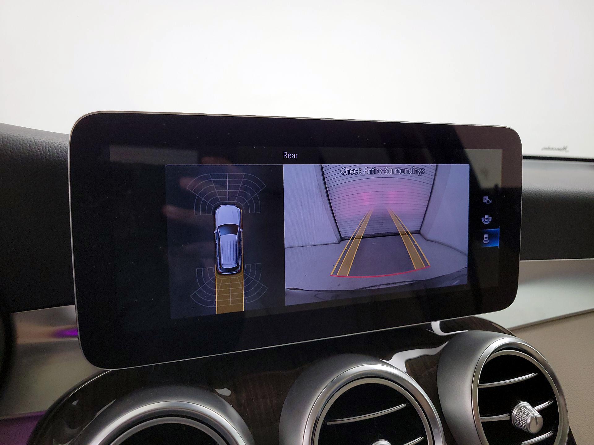 Thumbnail: 2022 Mercedes-Benz GLC - 15