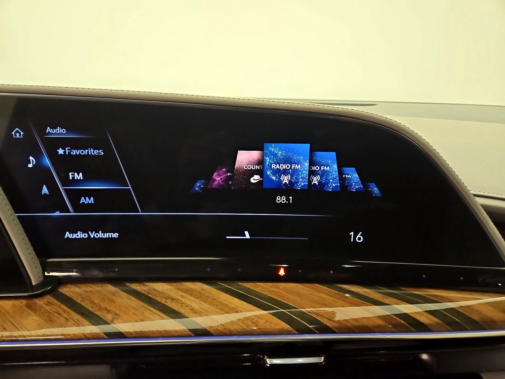 Thumbnail: 2022 Cadillac Escalade - 16