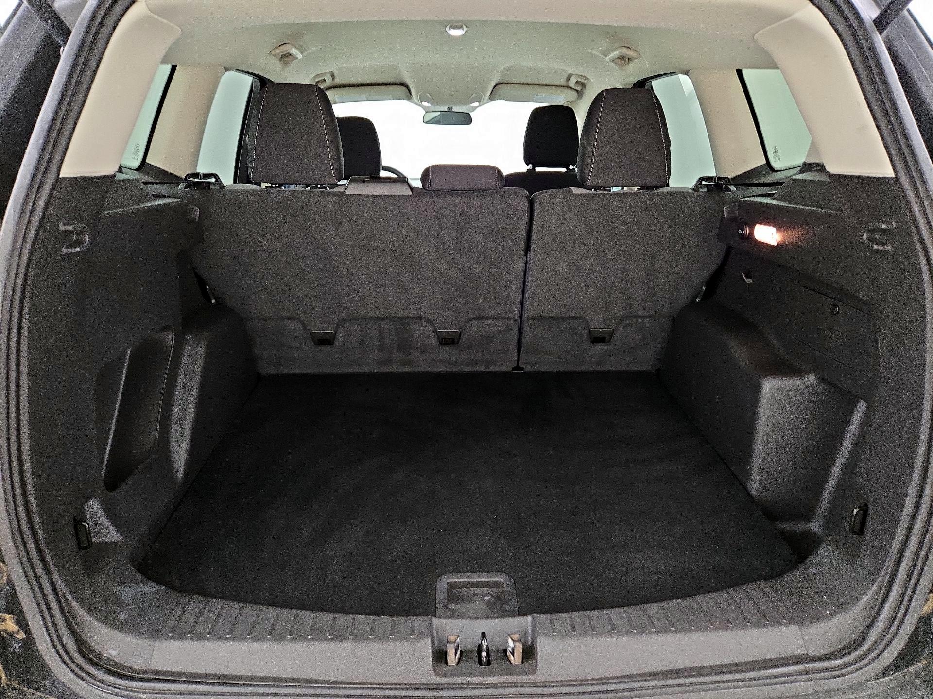 Thumbnail: 2019 Ford Escape - 20