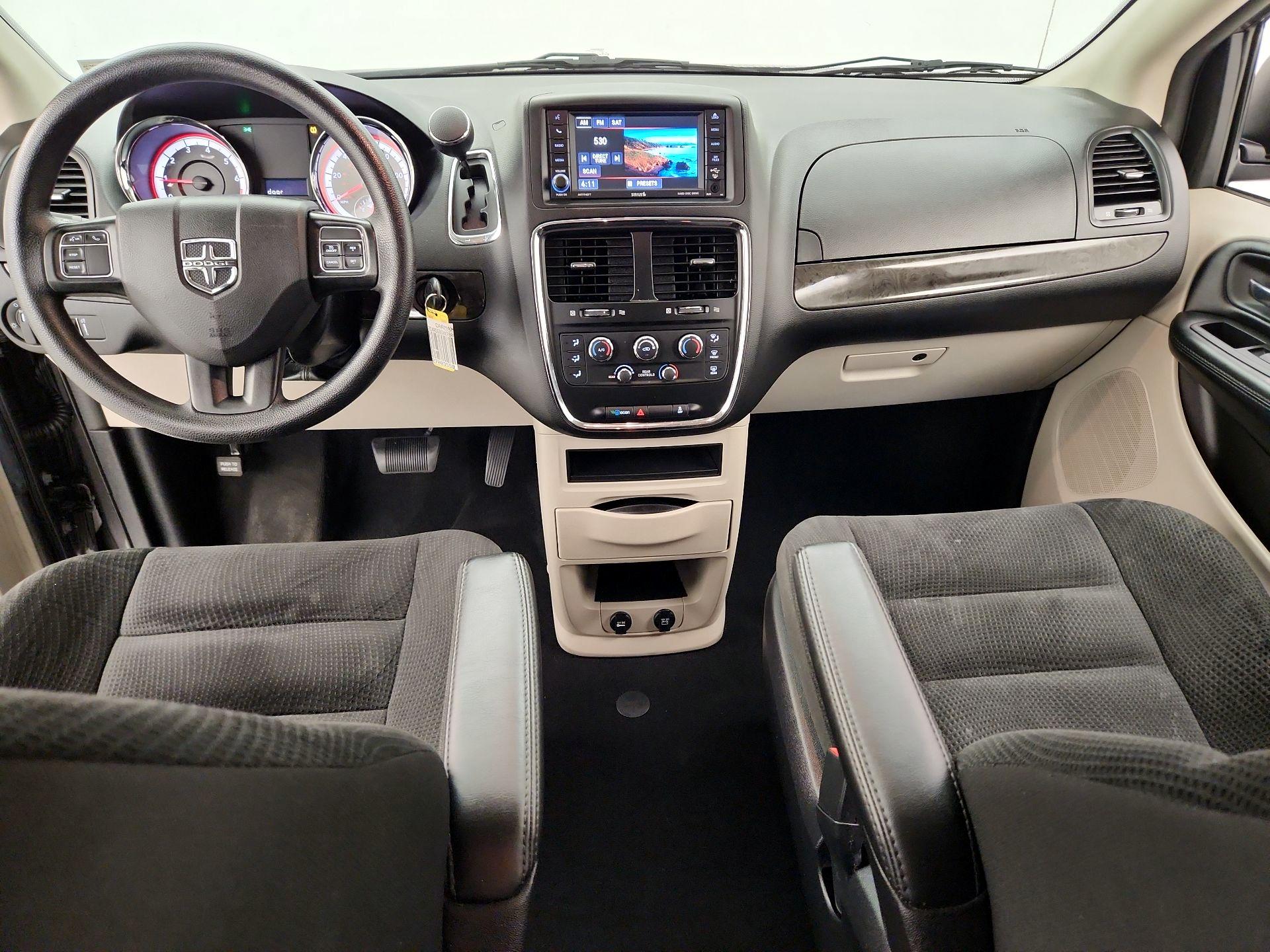 Thumbnail: 2019 Dodge Grand Caravan - 9