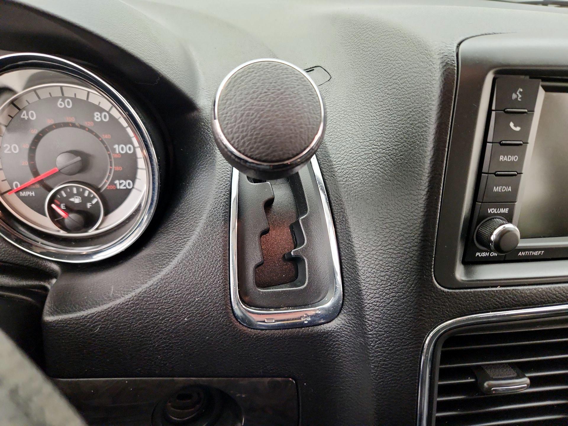 Thumbnail: 2019 Dodge Grand Caravan - 17