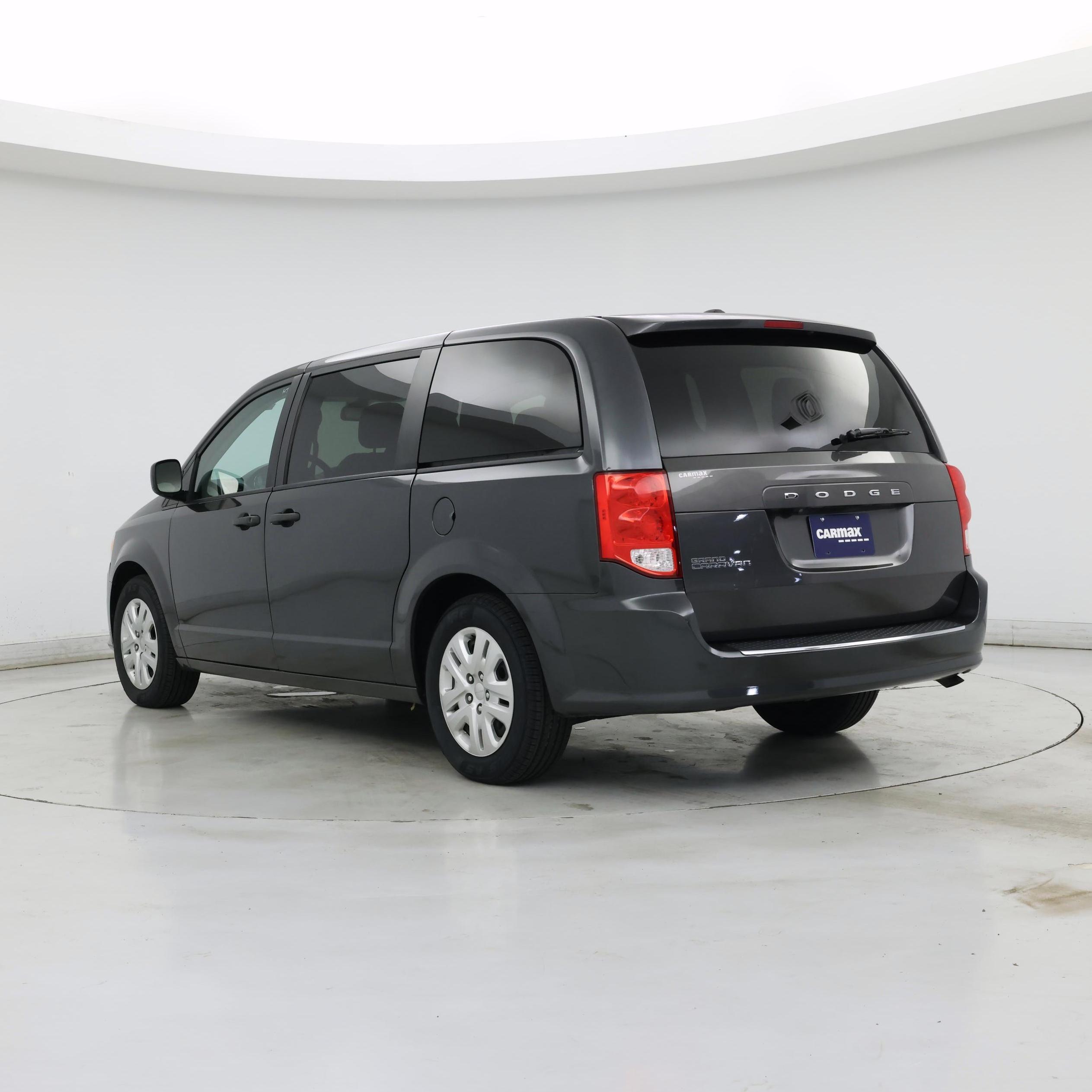 Thumbnail: 2019 Dodge Grand Caravan - 2