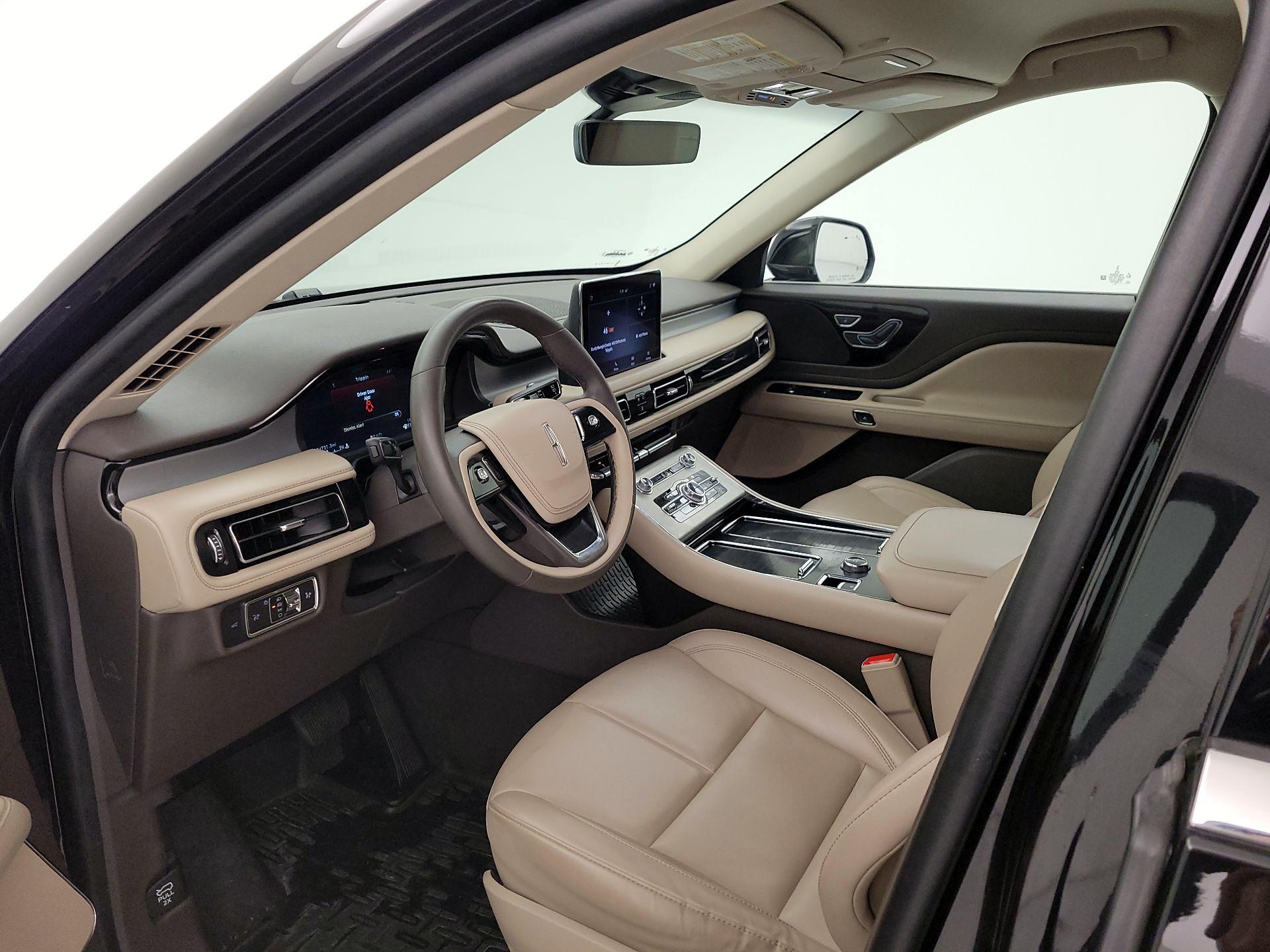 Thumbnail: 2022 Lincoln Aviator - 11