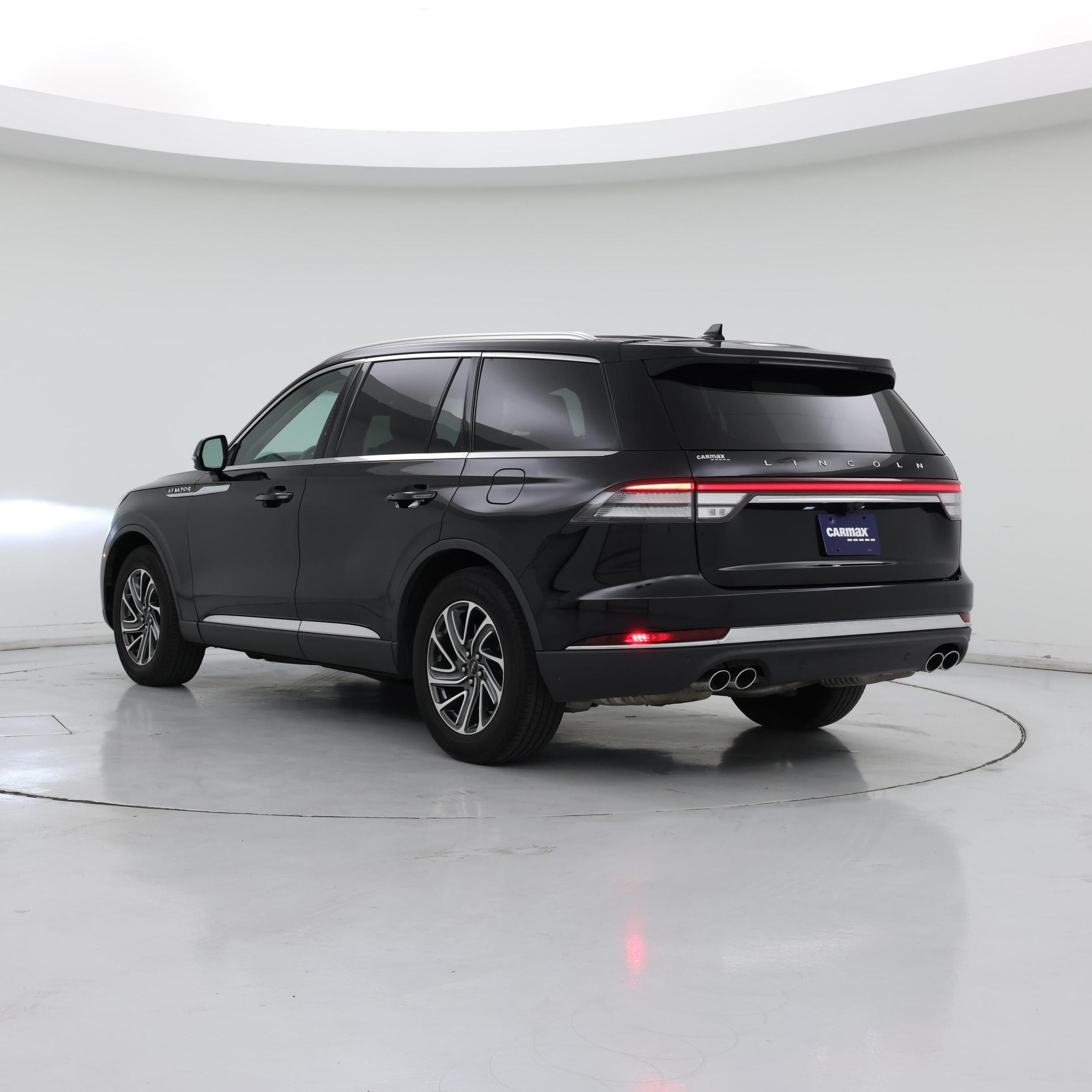 Thumbnail: 2022 Lincoln Aviator - 2