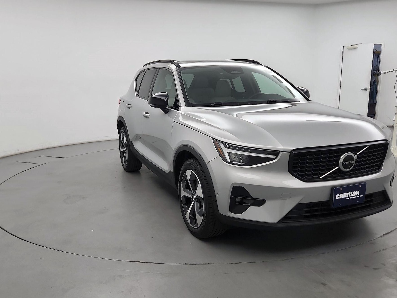 2023 Volvo XC40