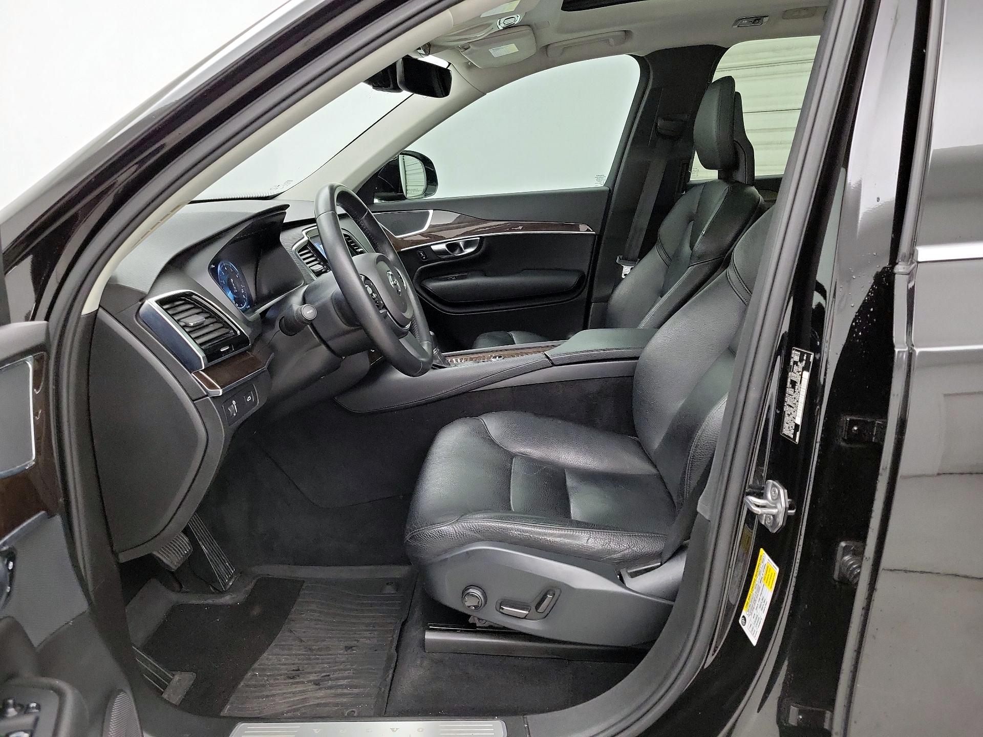 Thumbnail: 2016 Volvo XC90 - 11