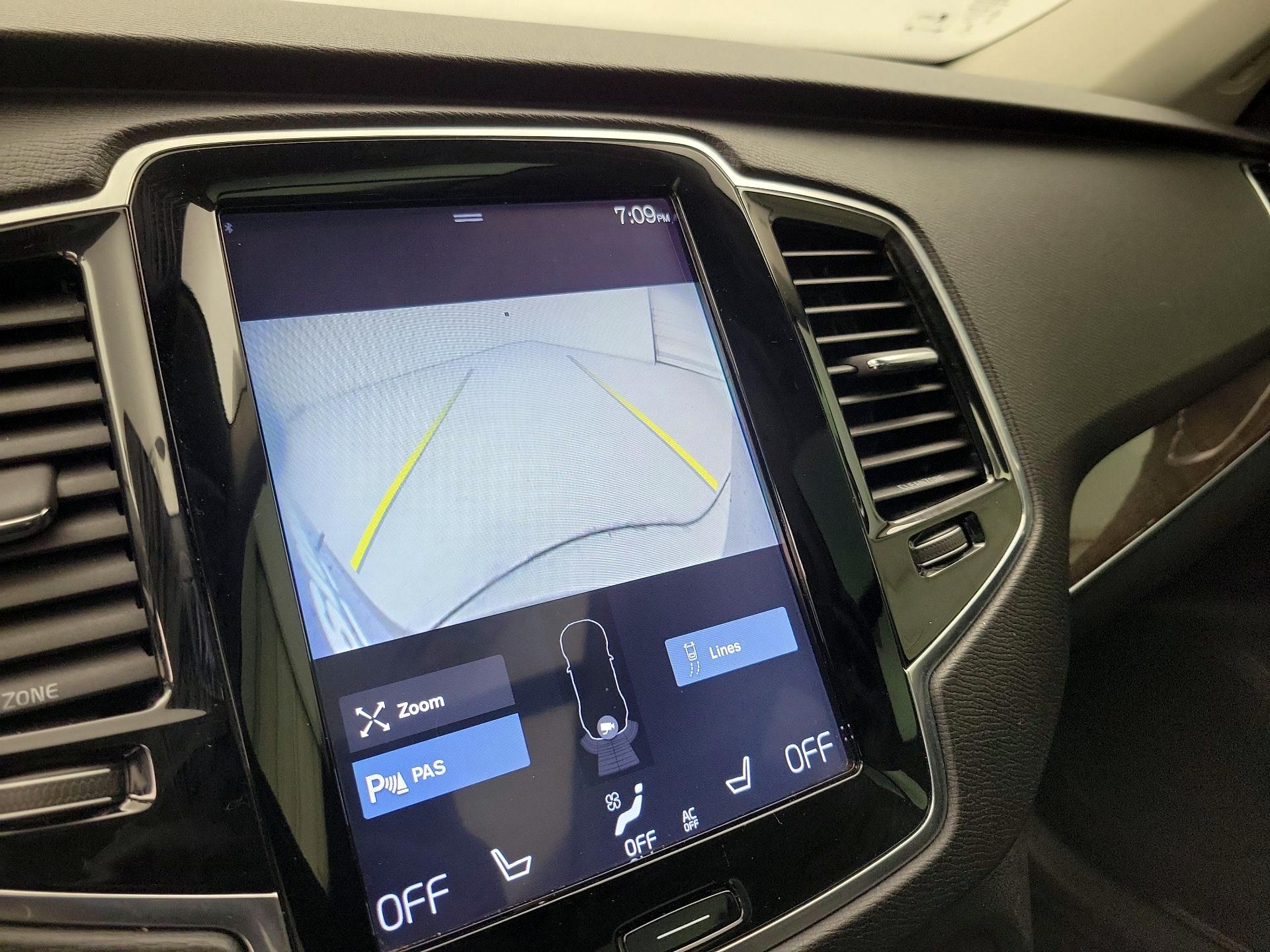 Thumbnail: 2016 Volvo XC90 - 15